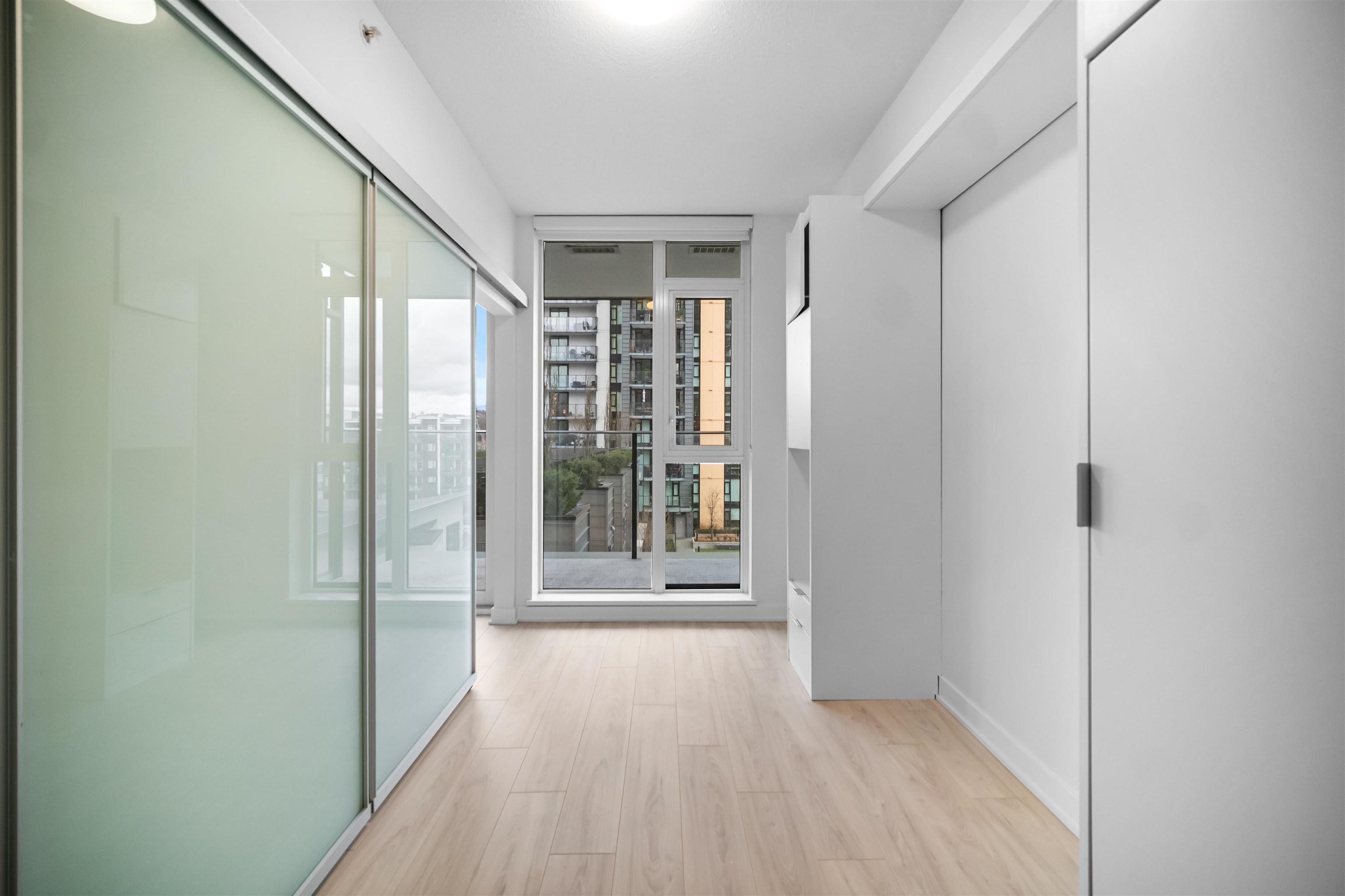 Listing image of 602 1401 HUNTER STREET