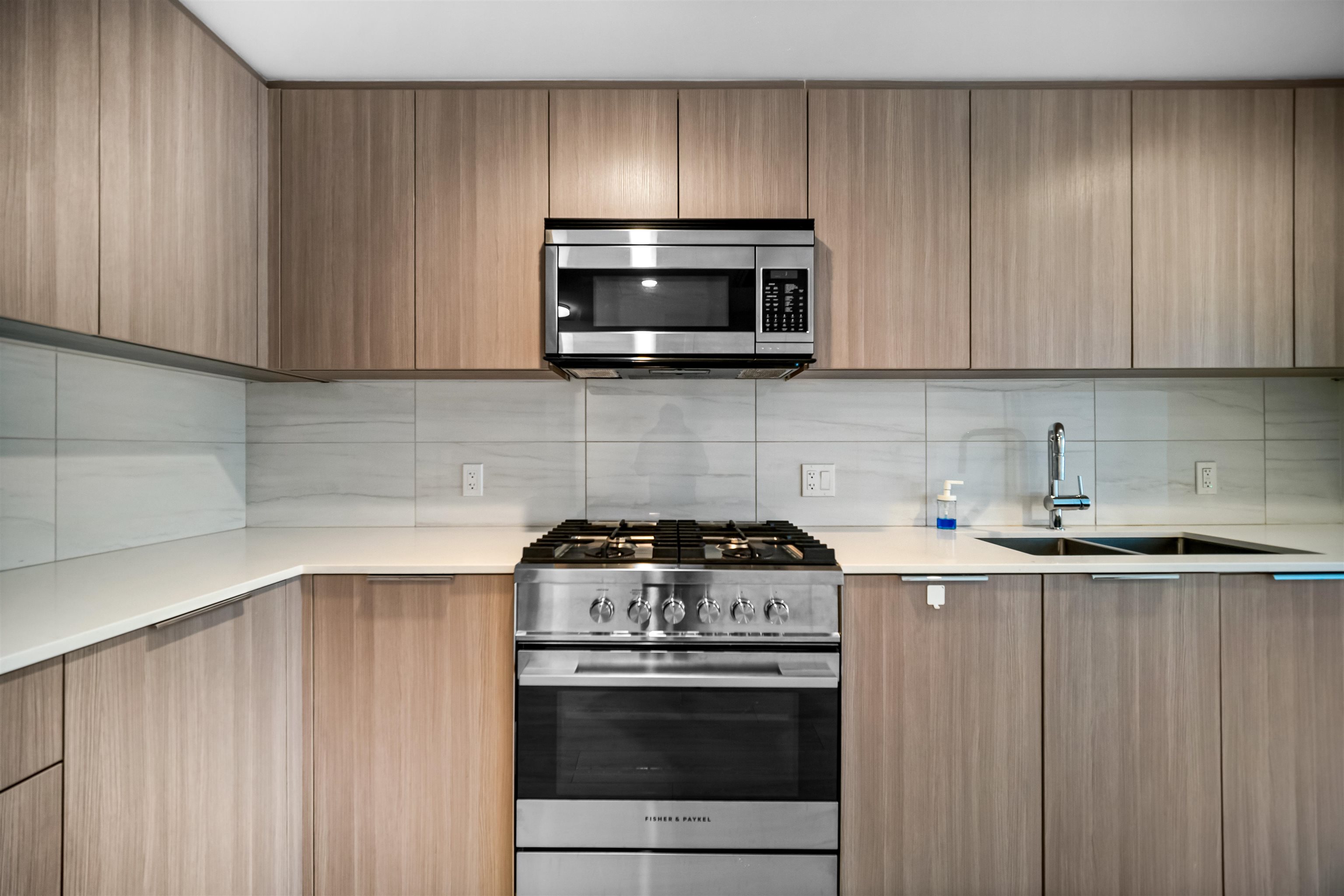 Listing image of 602 1401 HUNTER STREET