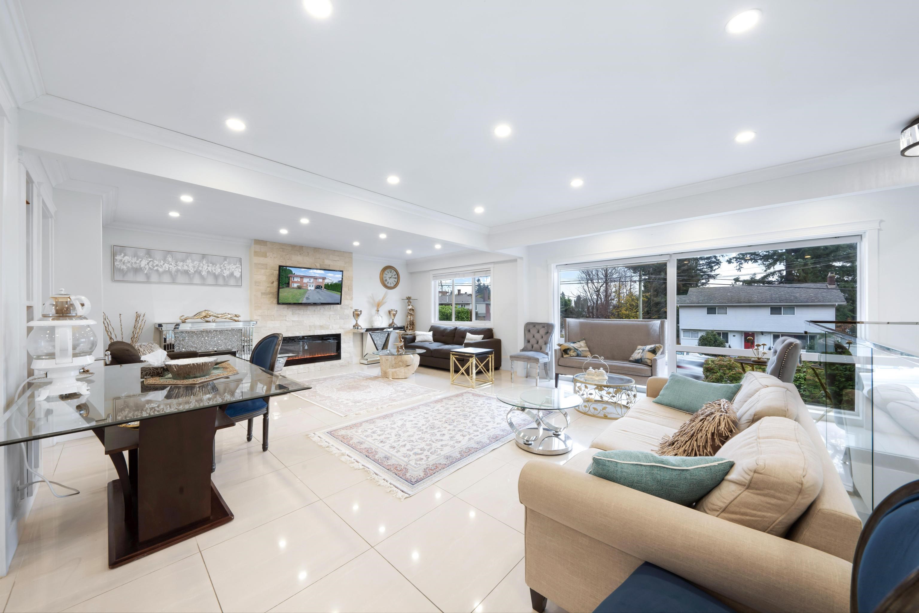 478 W QUEENS ROAD