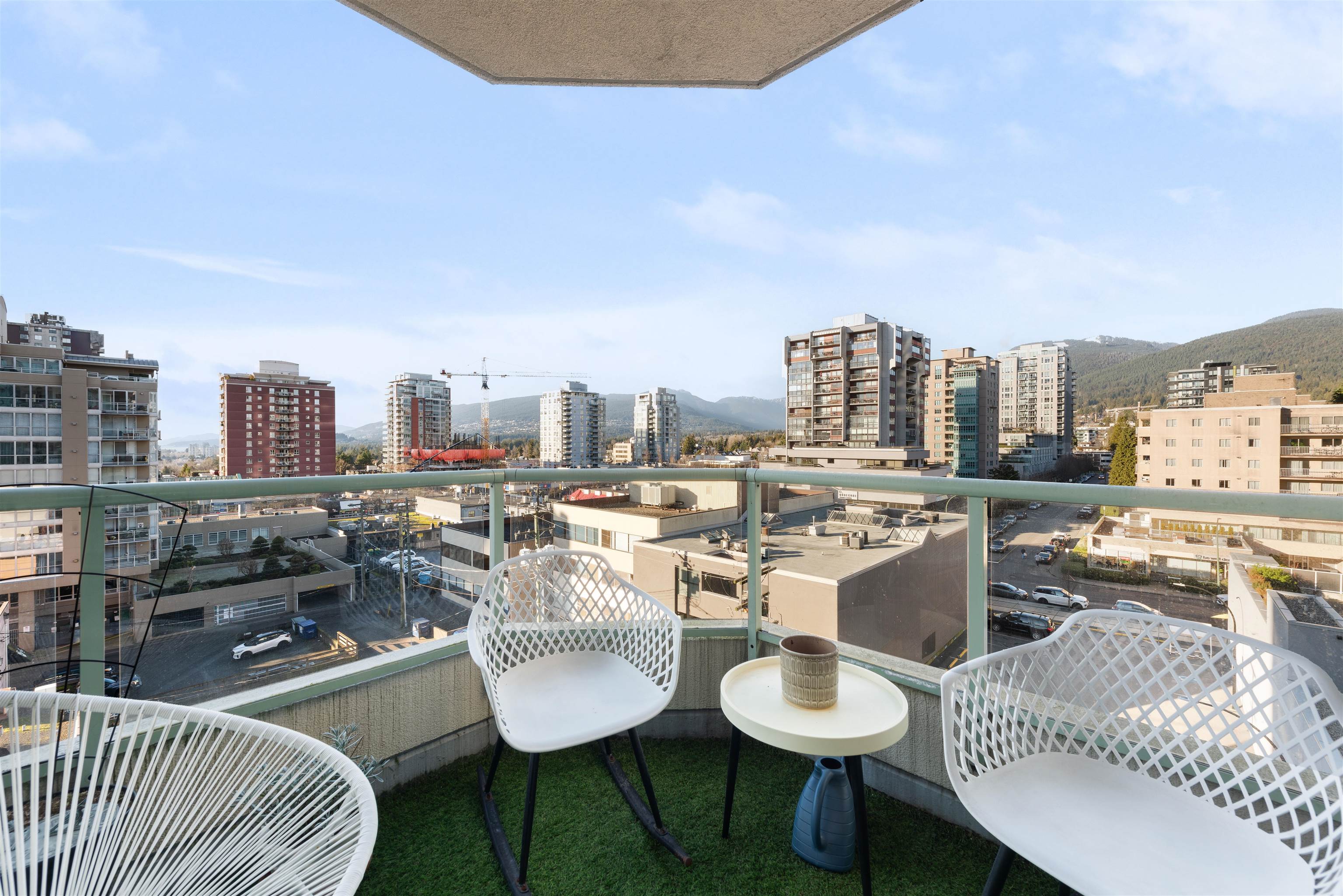 Listing image of 705 140 E 14TH STREET