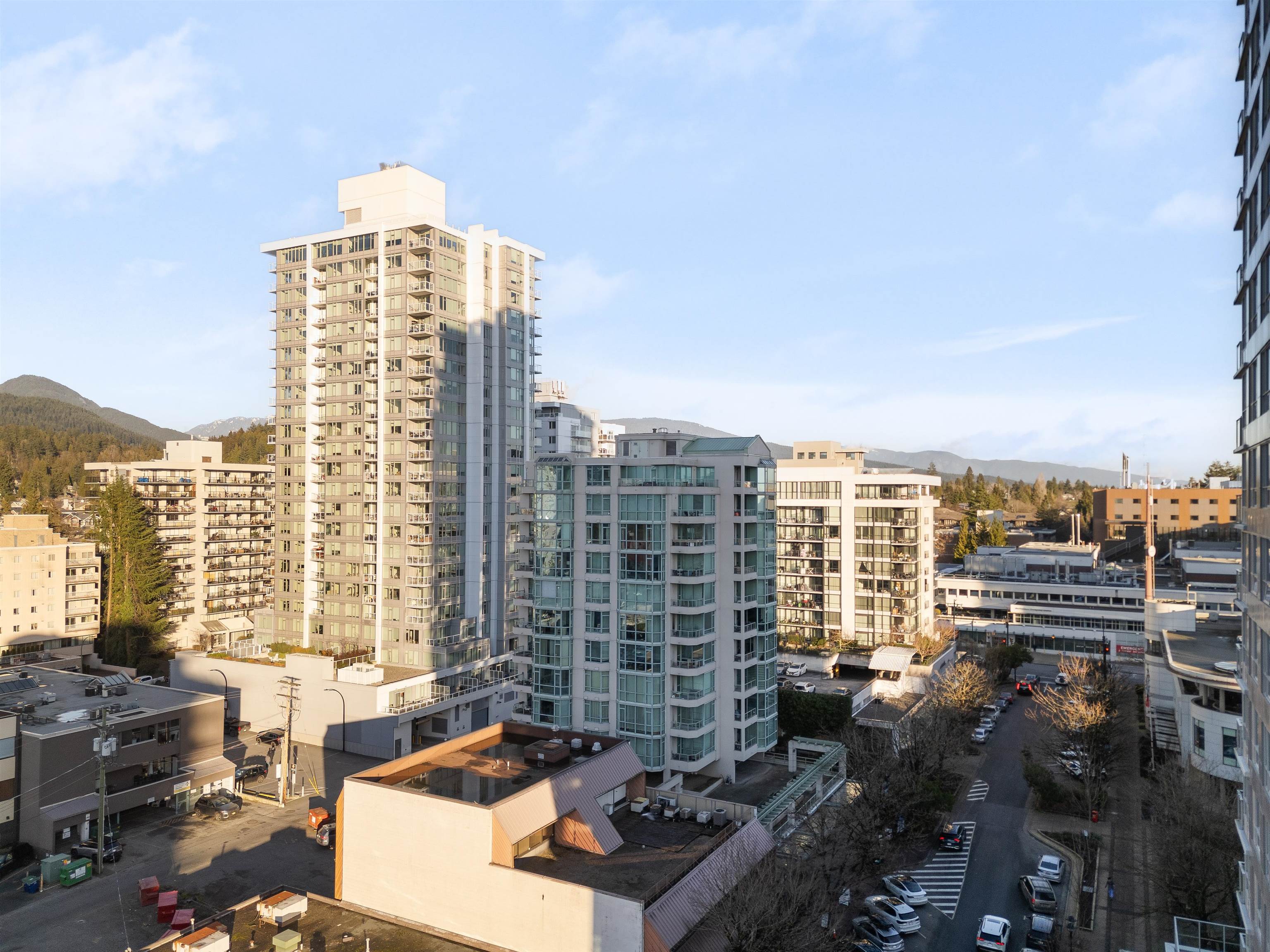 Listing image of 705 140 E 14TH STREET