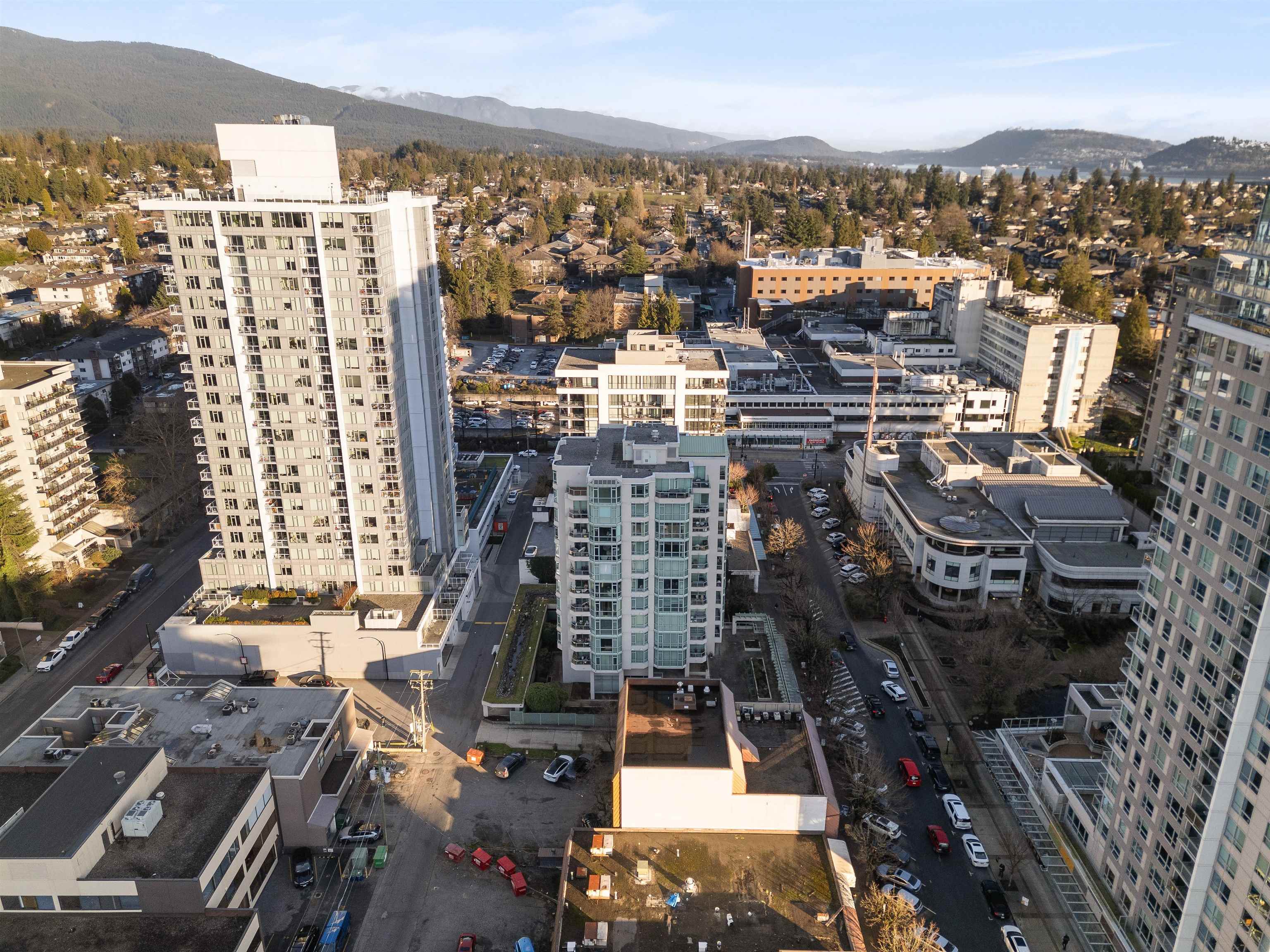 Listing image of 705 140 E 14TH STREET