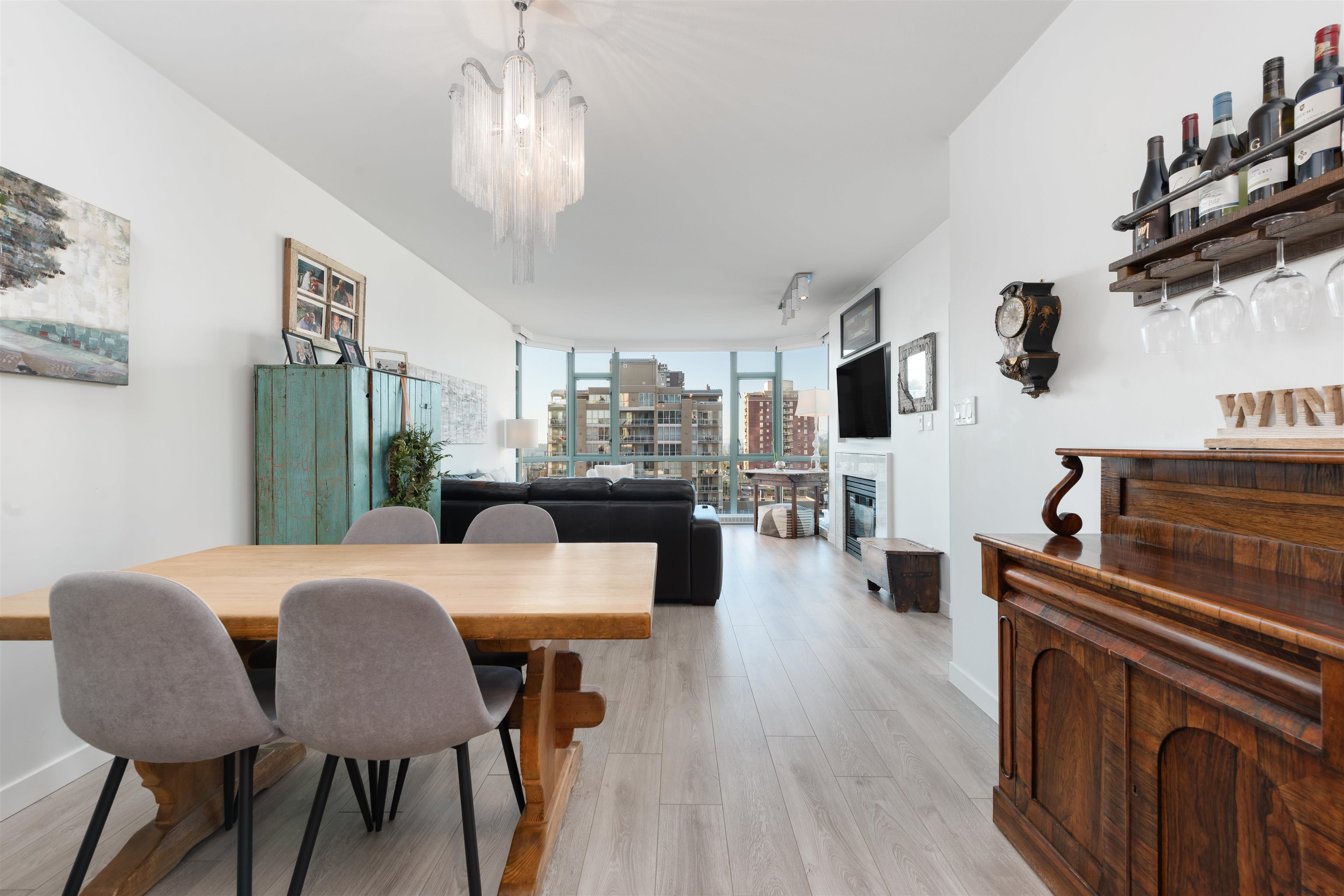 Listing image of 705 140 E 14TH STREET