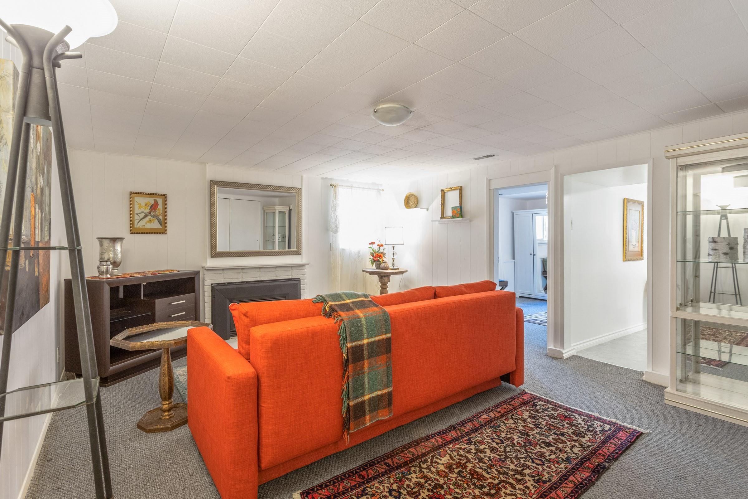 Listing image of 4559 UNDERWOOD AVENUE