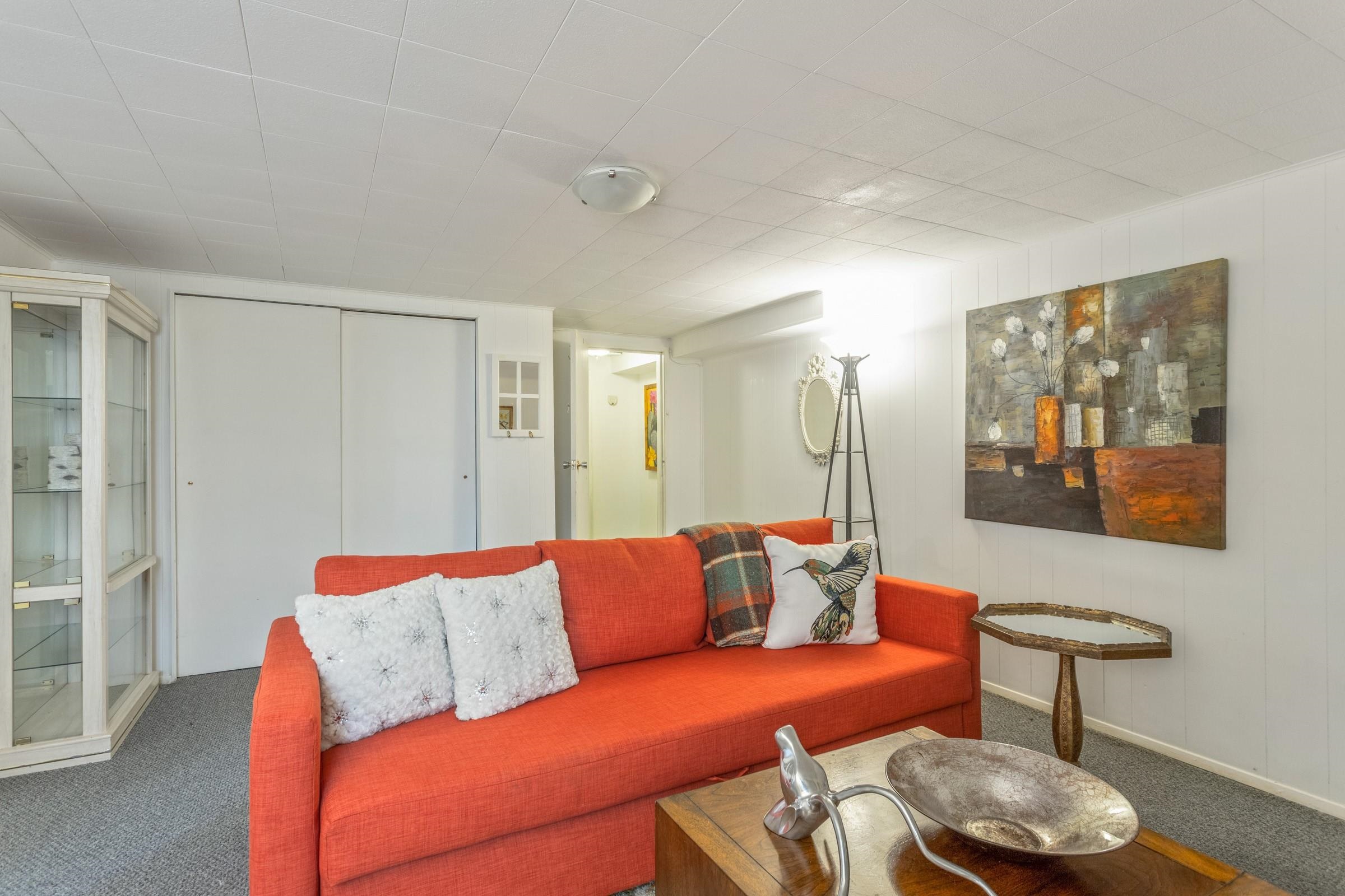 Listing image of 4559 UNDERWOOD AVENUE
