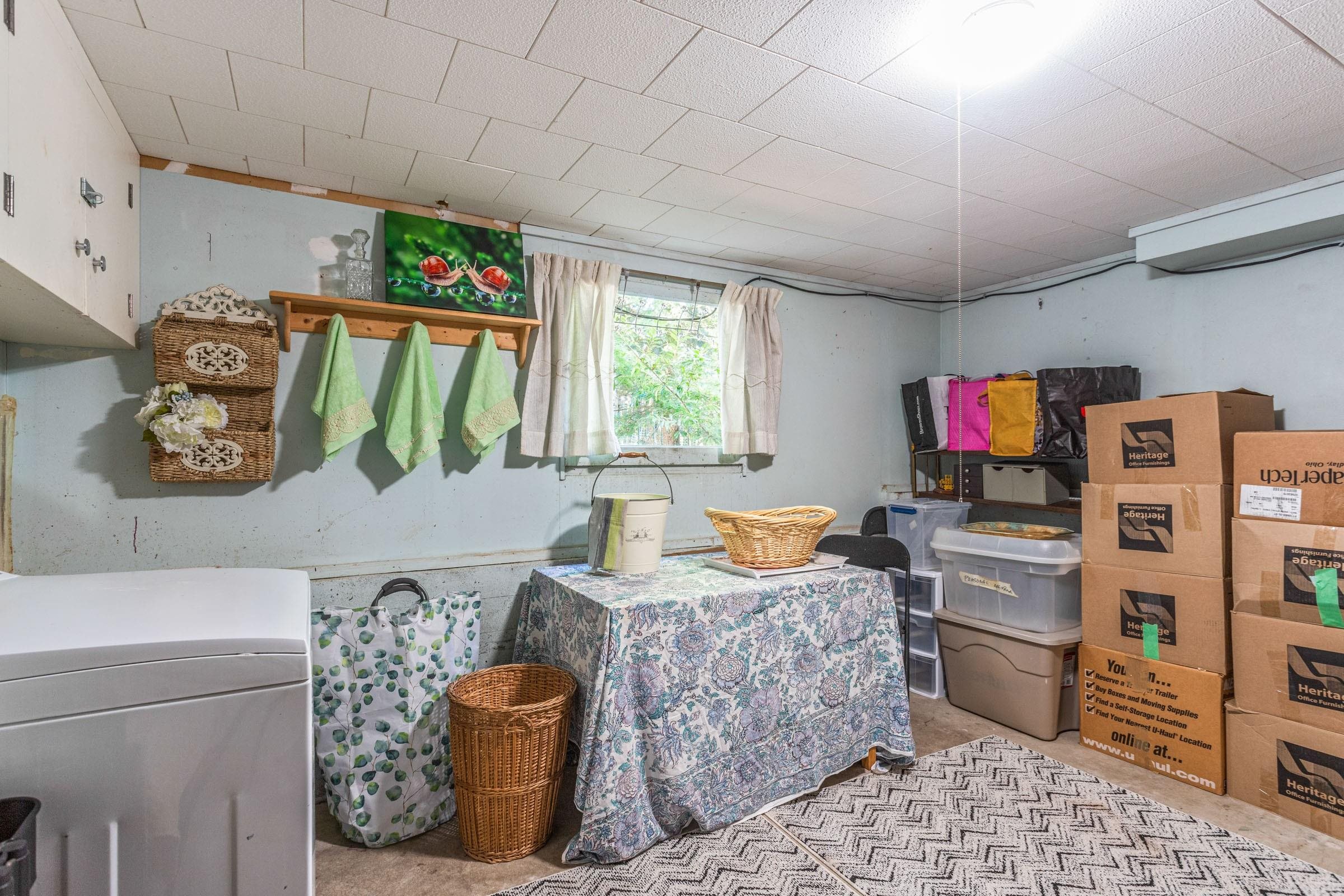 Listing image of 4559 UNDERWOOD AVENUE