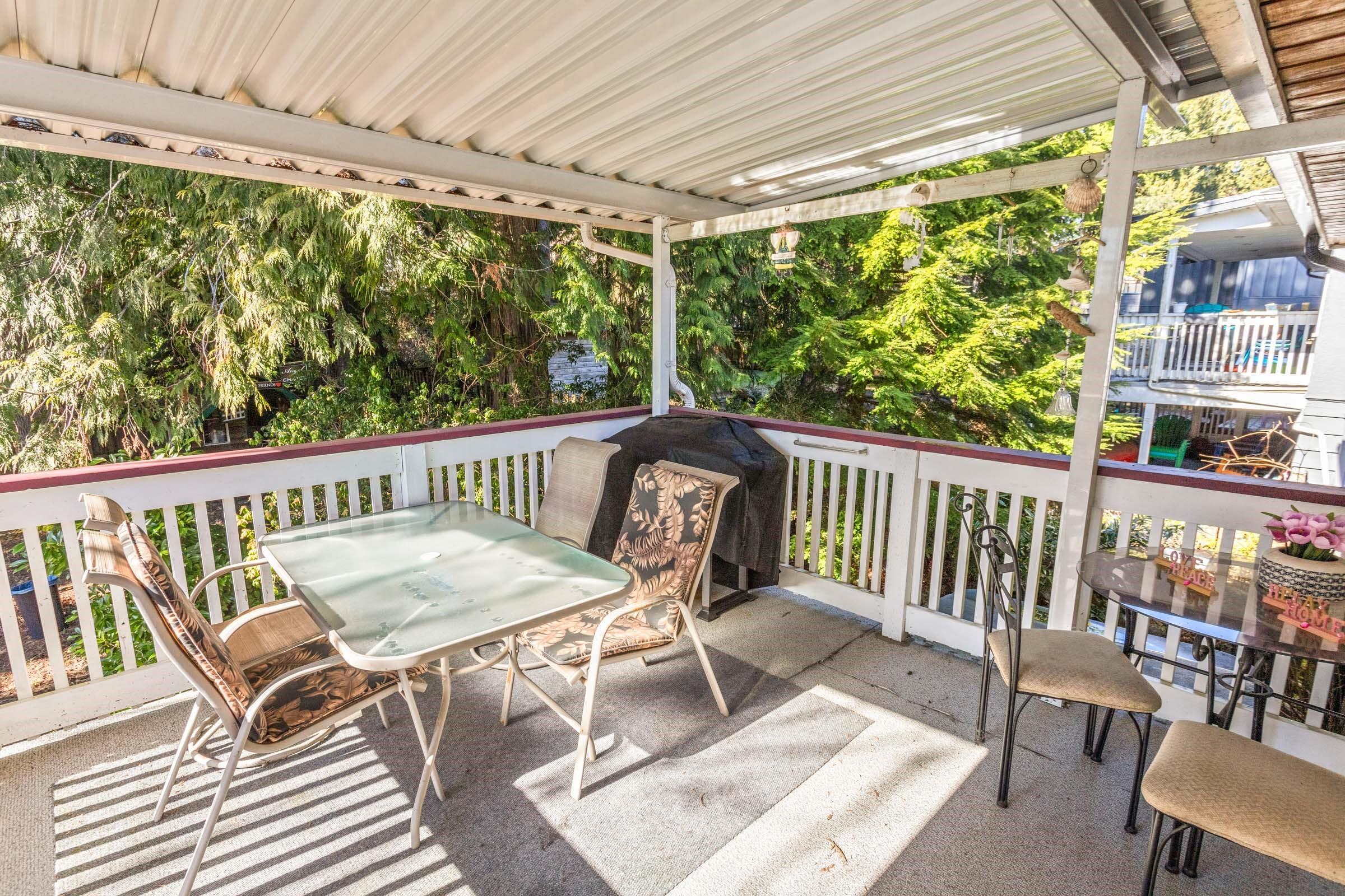 Listing image of 4559 UNDERWOOD AVENUE