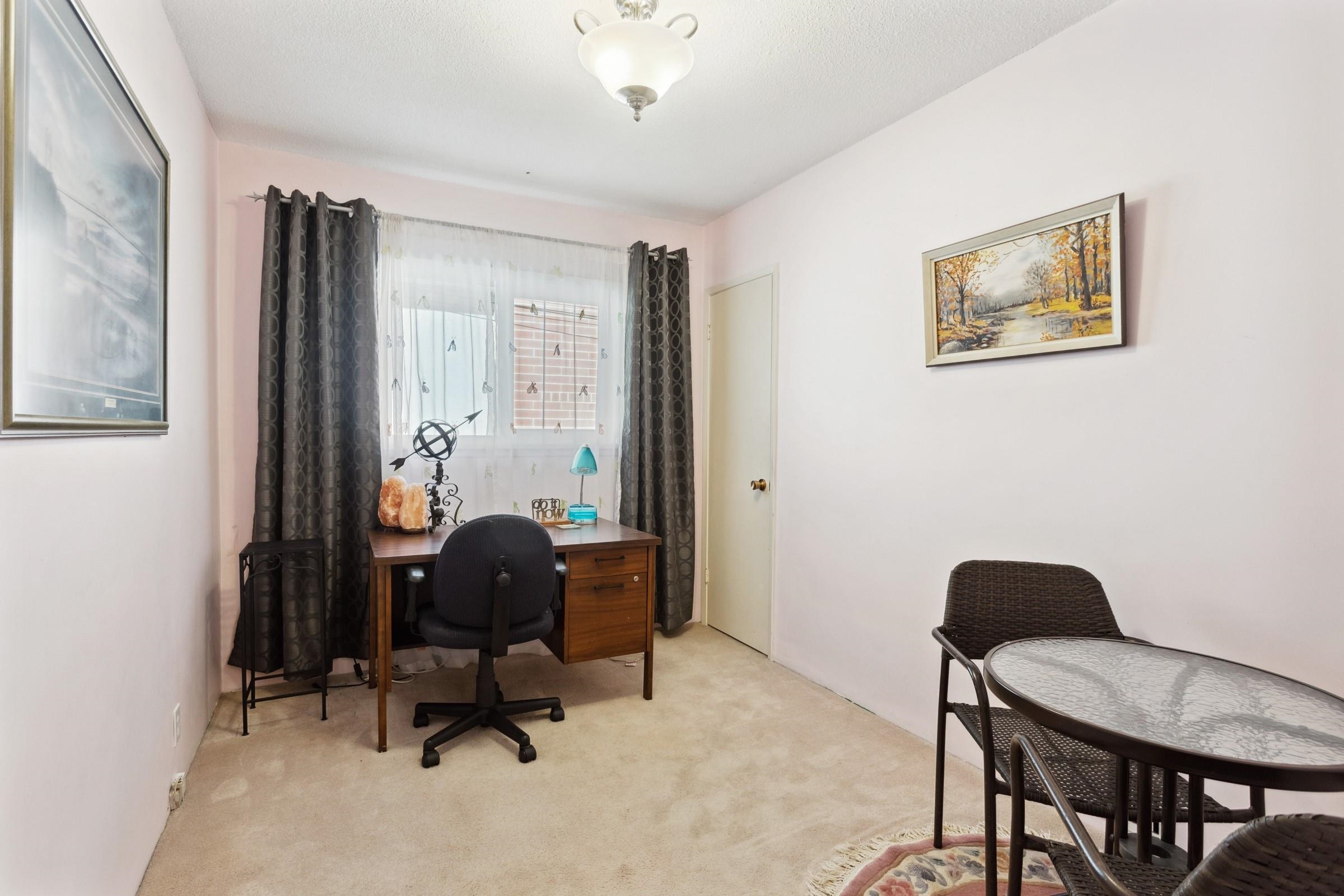 Listing image of 4559 UNDERWOOD AVENUE