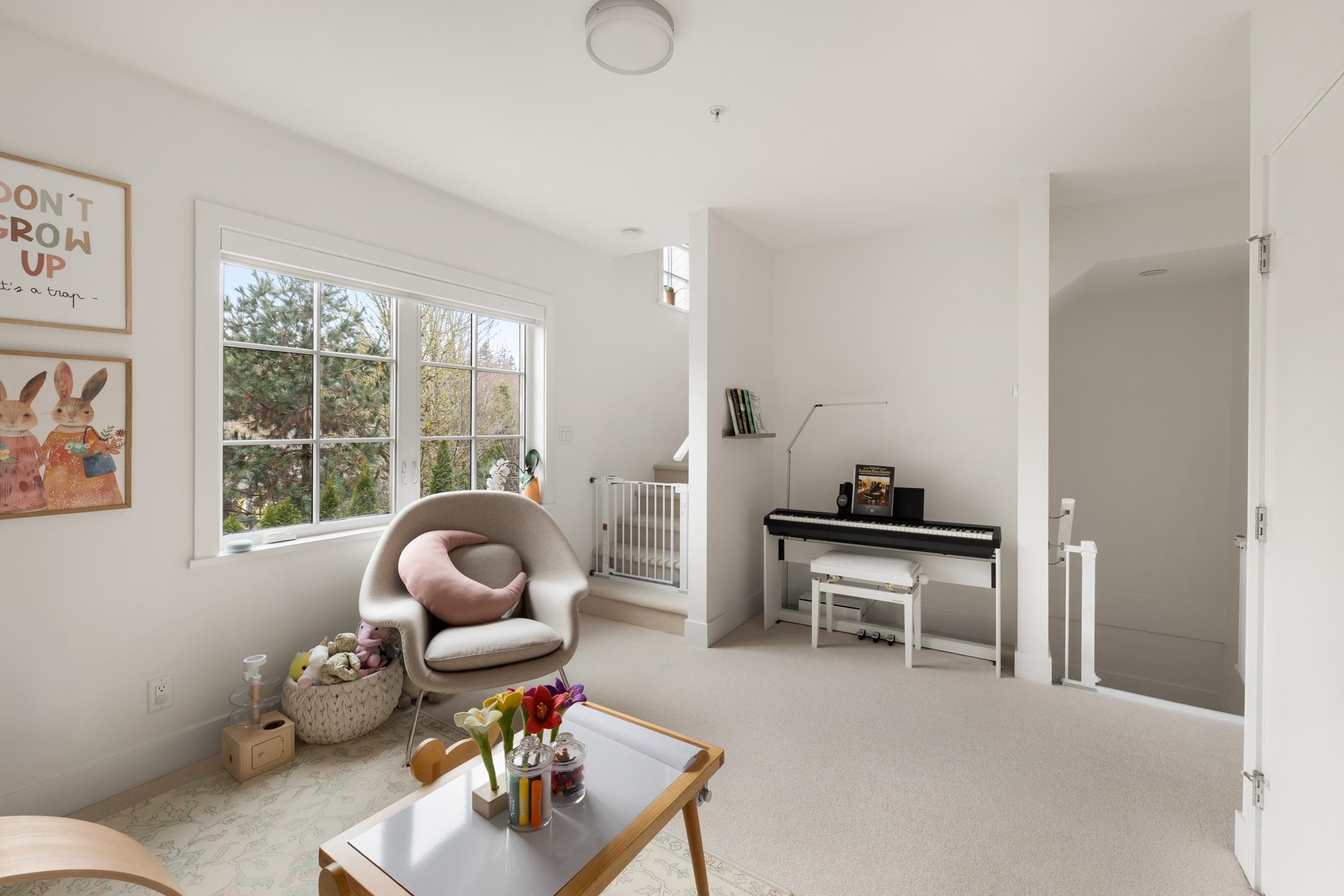 Listing image of 15 1133 RIDGEWOOD DRIVE