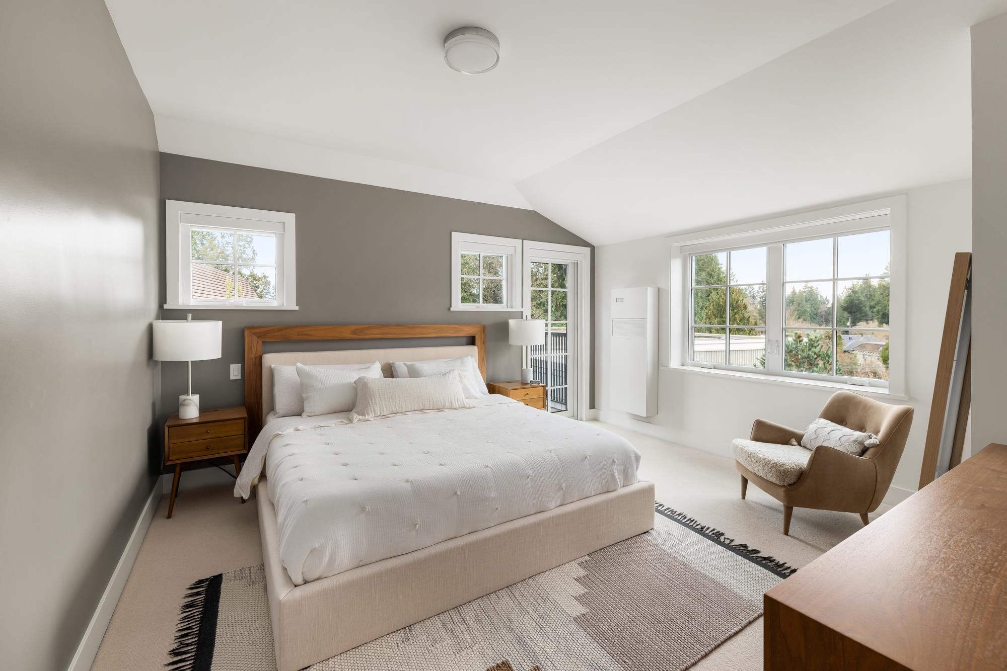 Listing image of 15 1133 RIDGEWOOD DRIVE