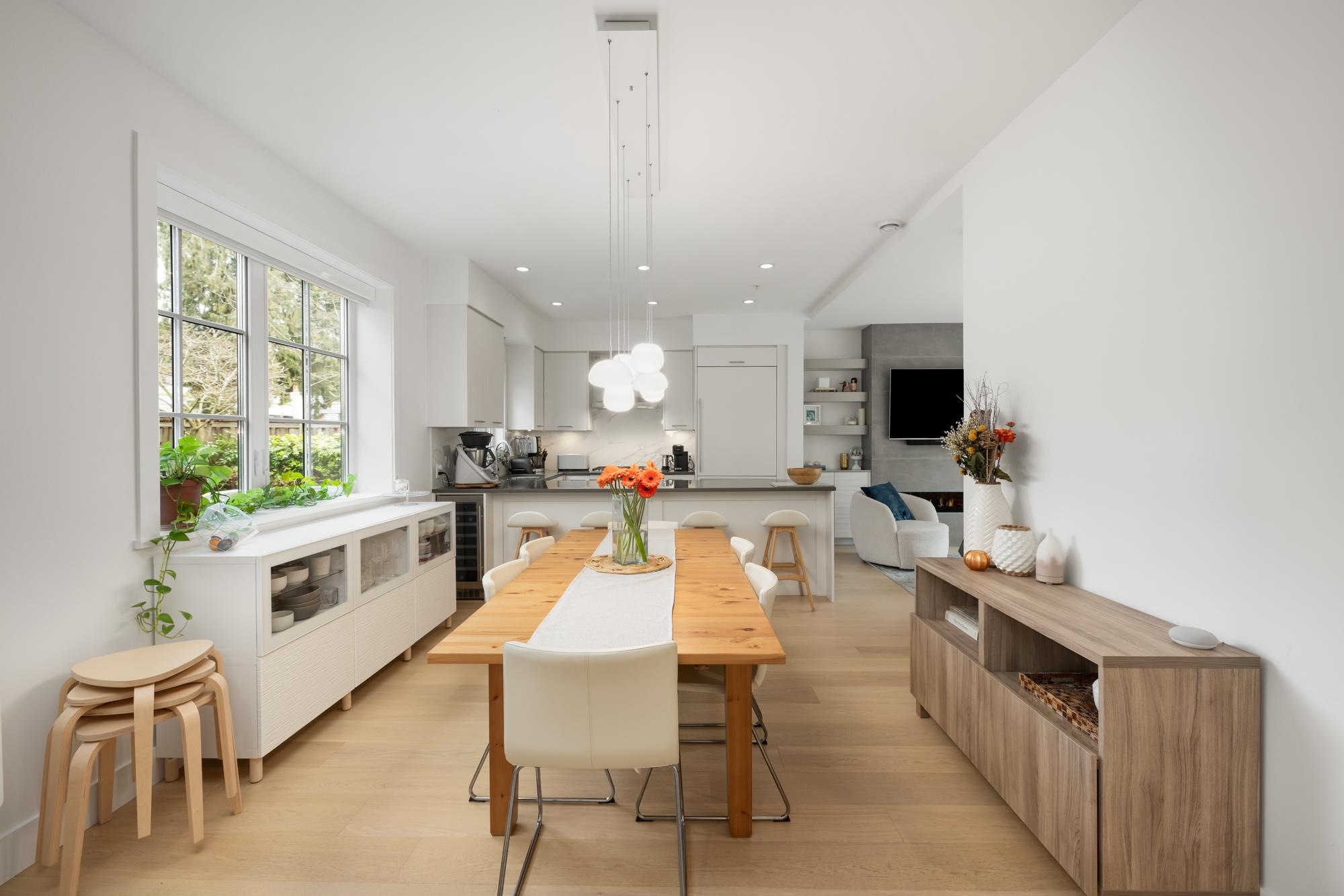 Listing image of 15 1133 RIDGEWOOD DRIVE