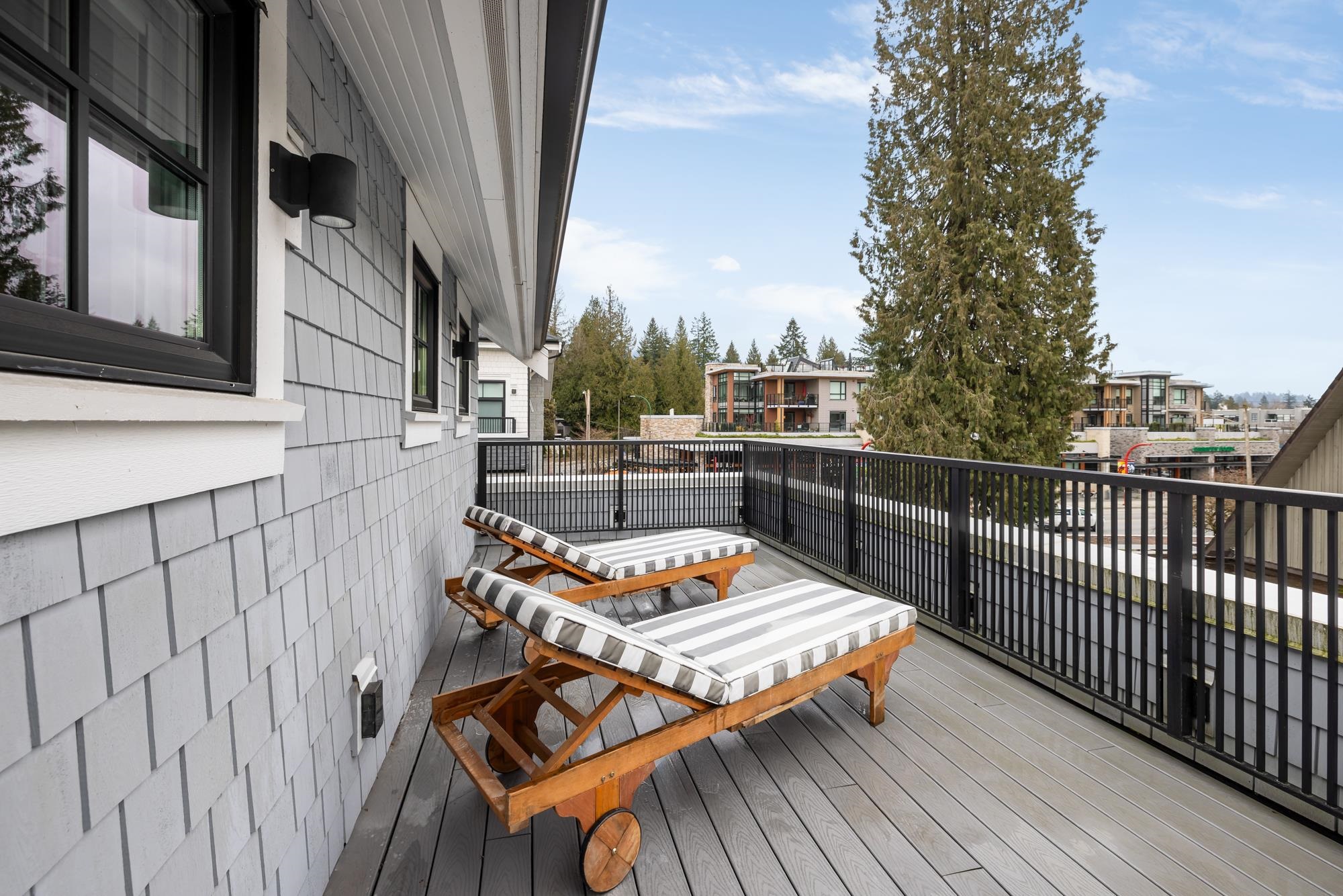 Listing image of 15 1133 RIDGEWOOD DRIVE