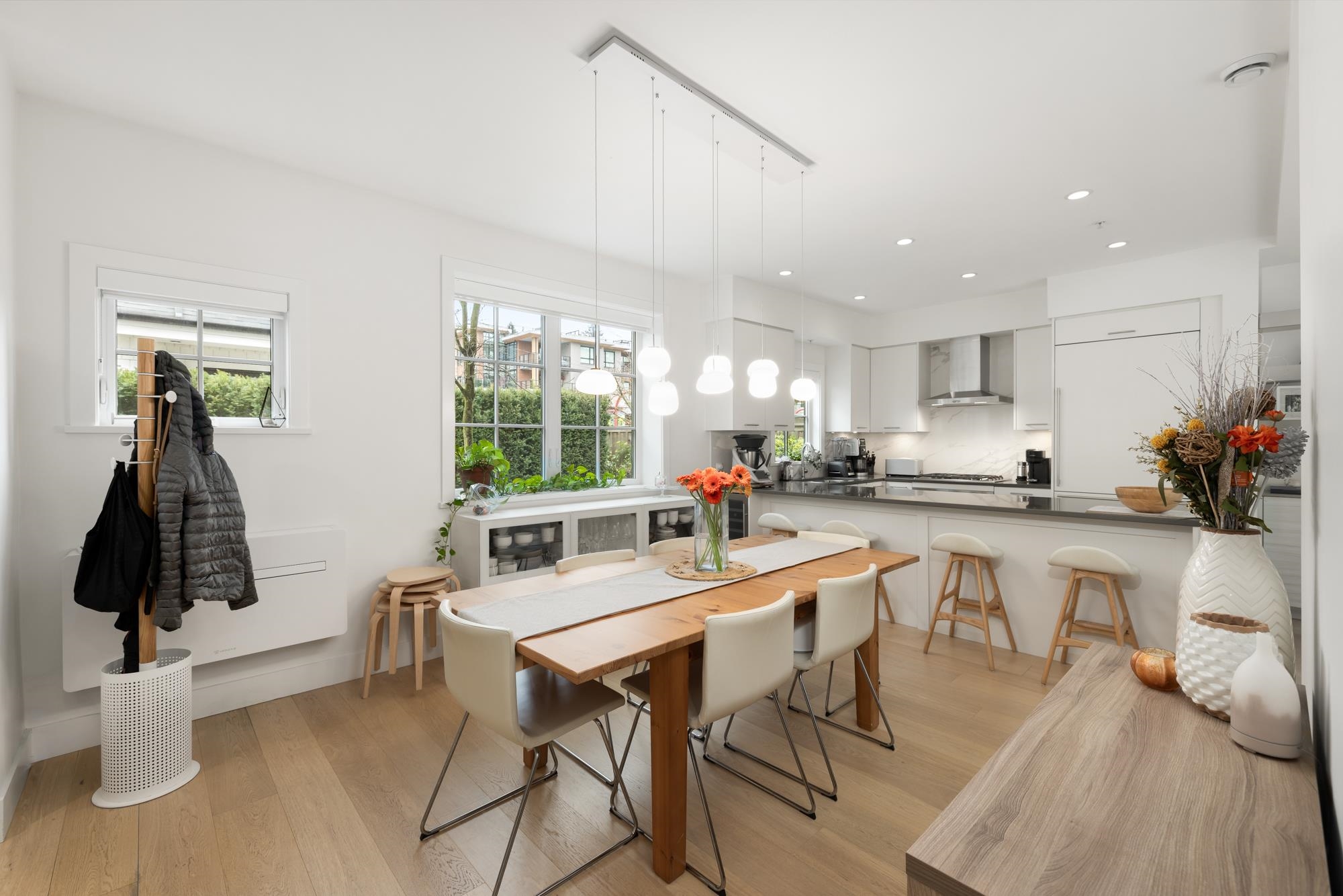 Listing image of 15 1133 RIDGEWOOD DRIVE