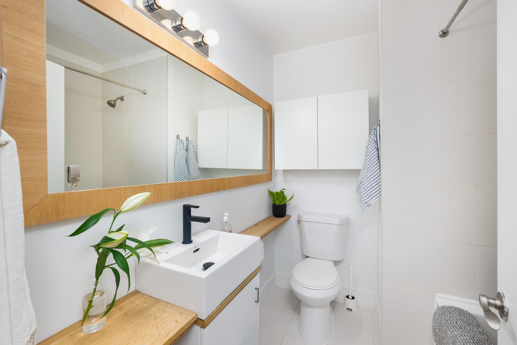 Listing image of 1008 CALEDONIA AVENUE