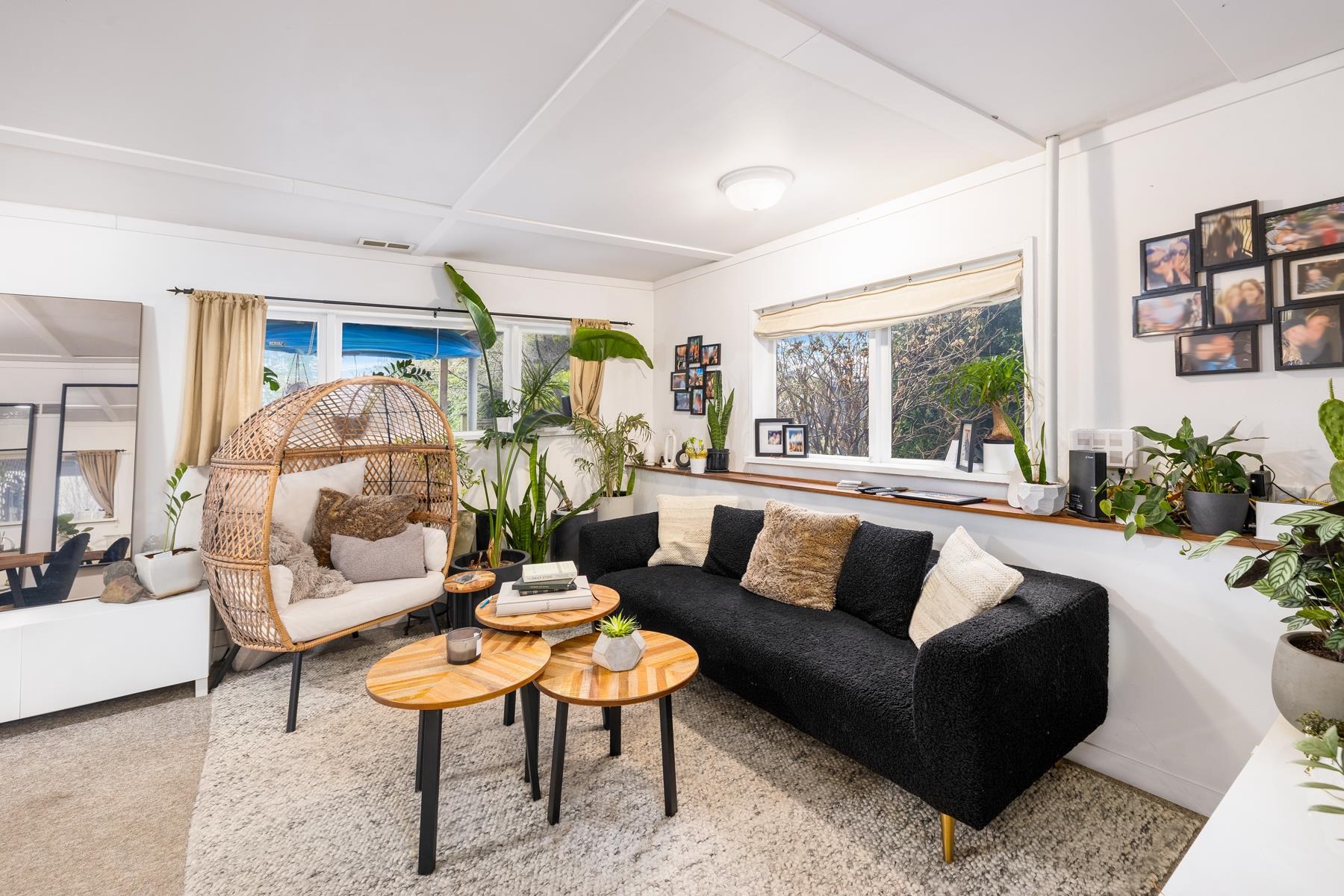Listing image of 1008 CALEDONIA AVENUE