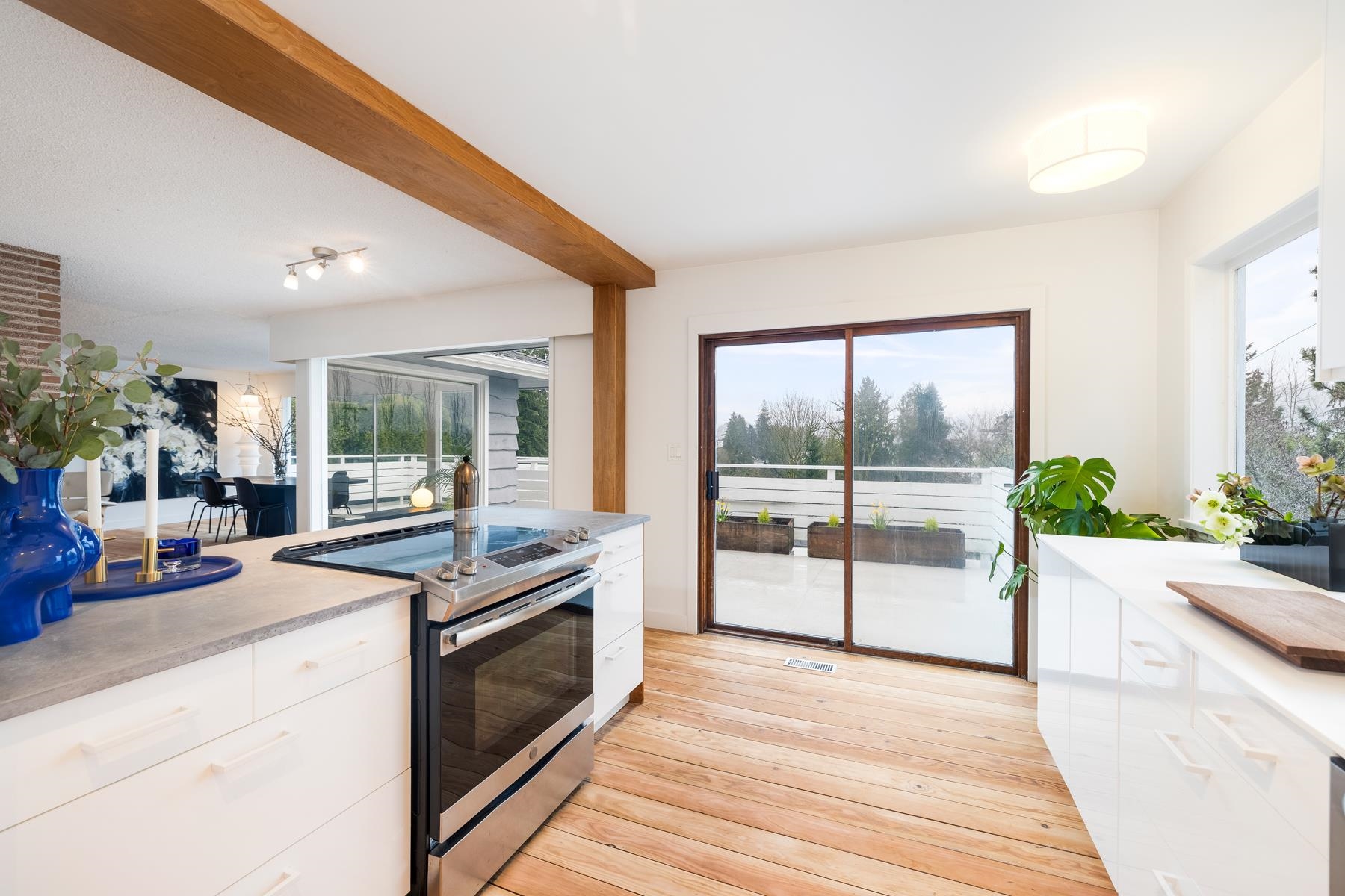 Listing image of 1008 CALEDONIA AVENUE