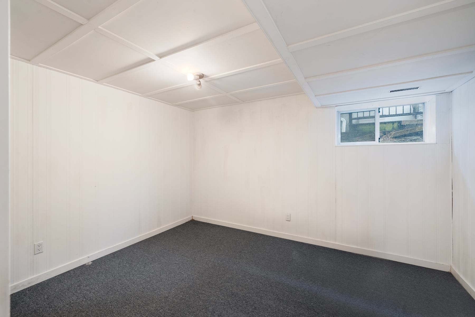 Listing image of 1008 CALEDONIA AVENUE
