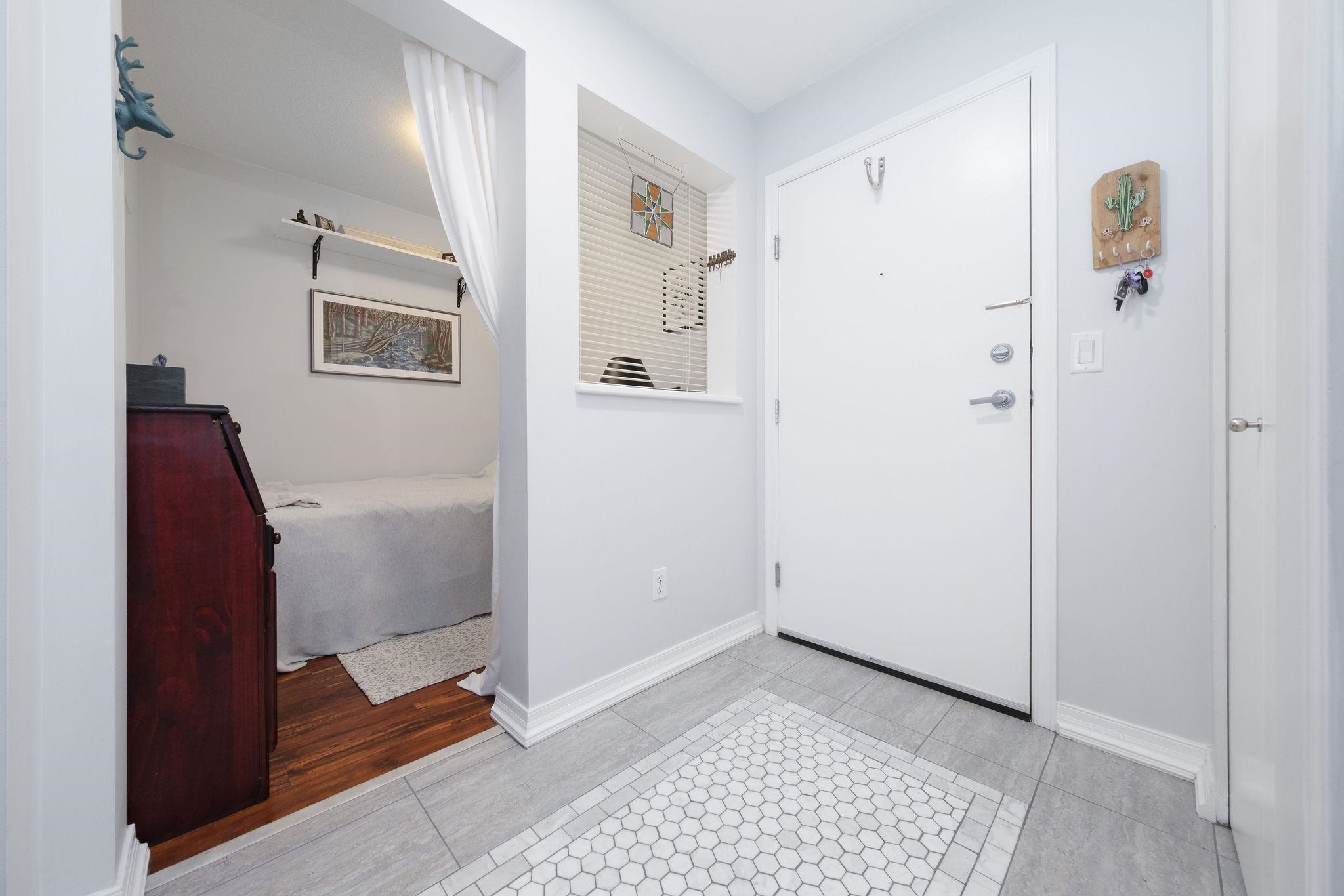 Listing image of 215 147 E 1ST STREET STREET