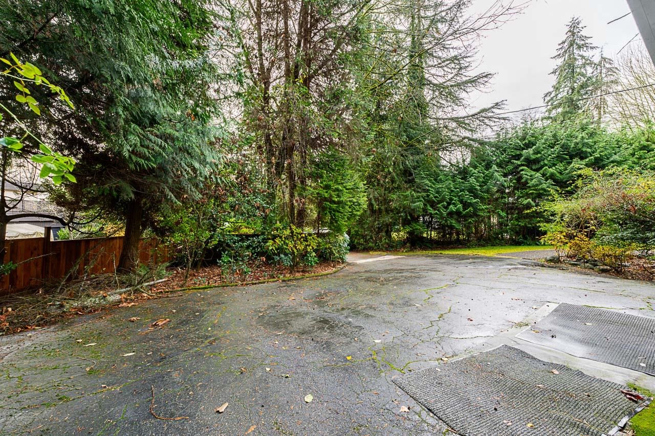 Listing image of 835 WILDWOOD PLACE