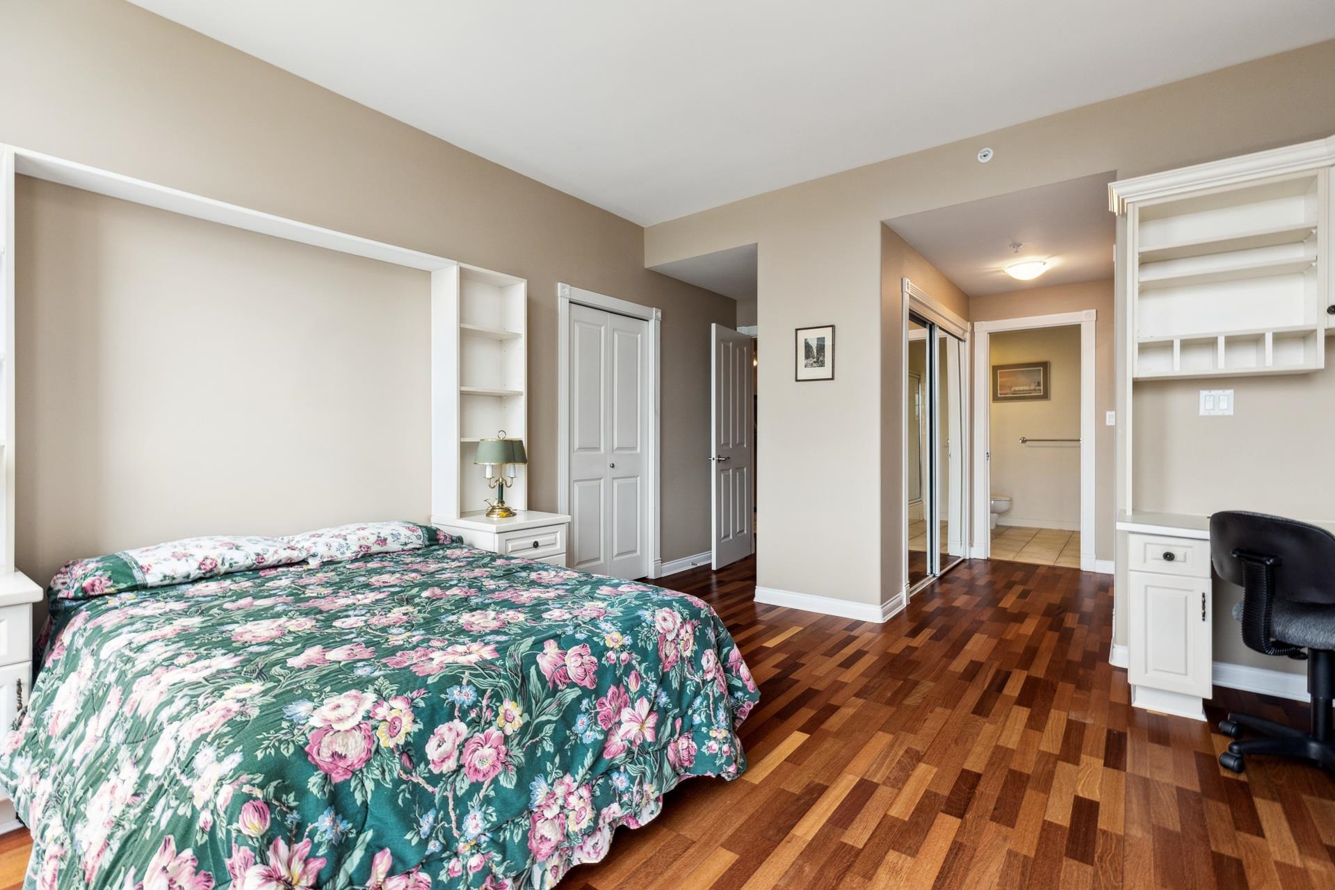 Listing image of 1603 160 E 13TH STREET