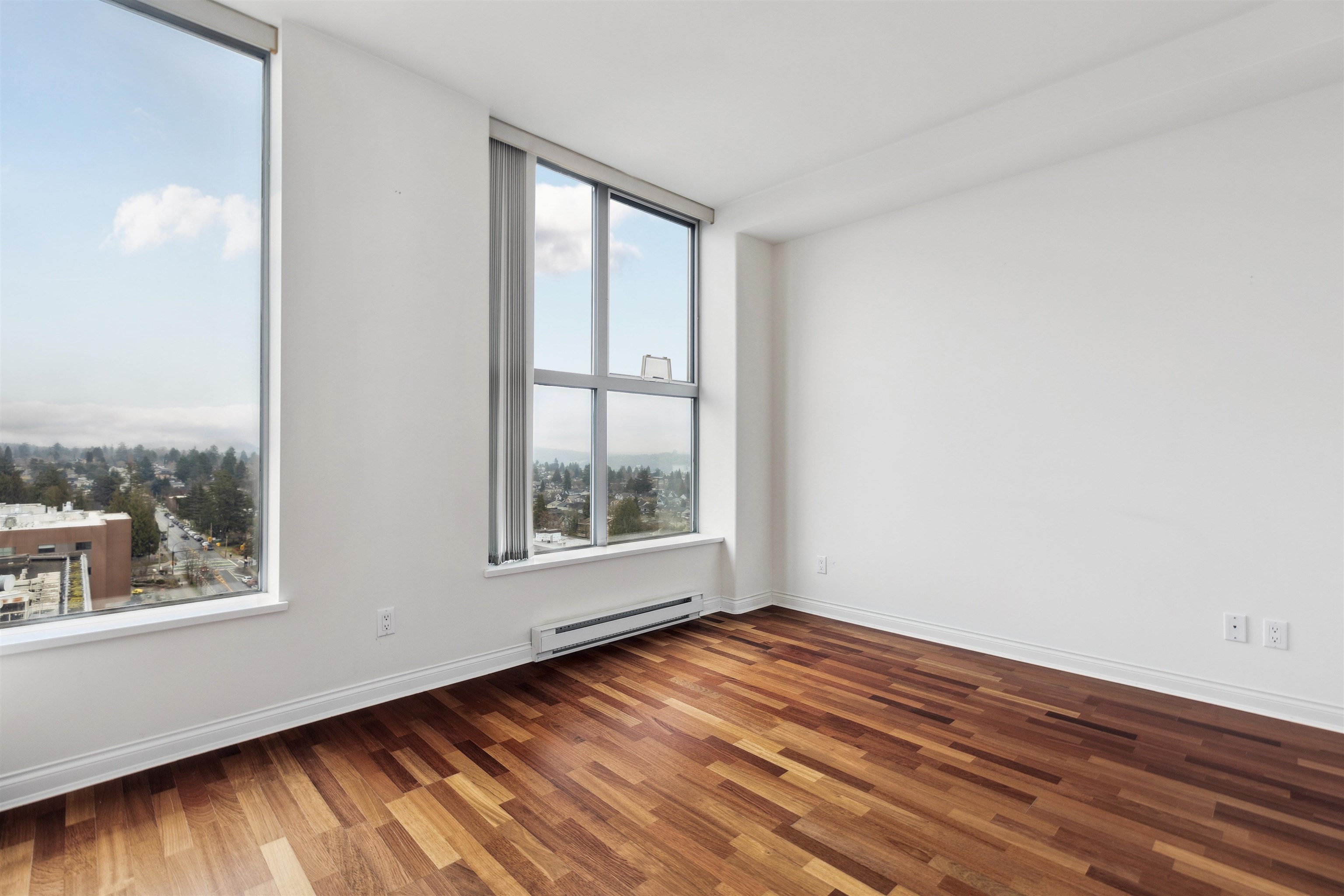 Listing image of 1603 160 E 13TH STREET