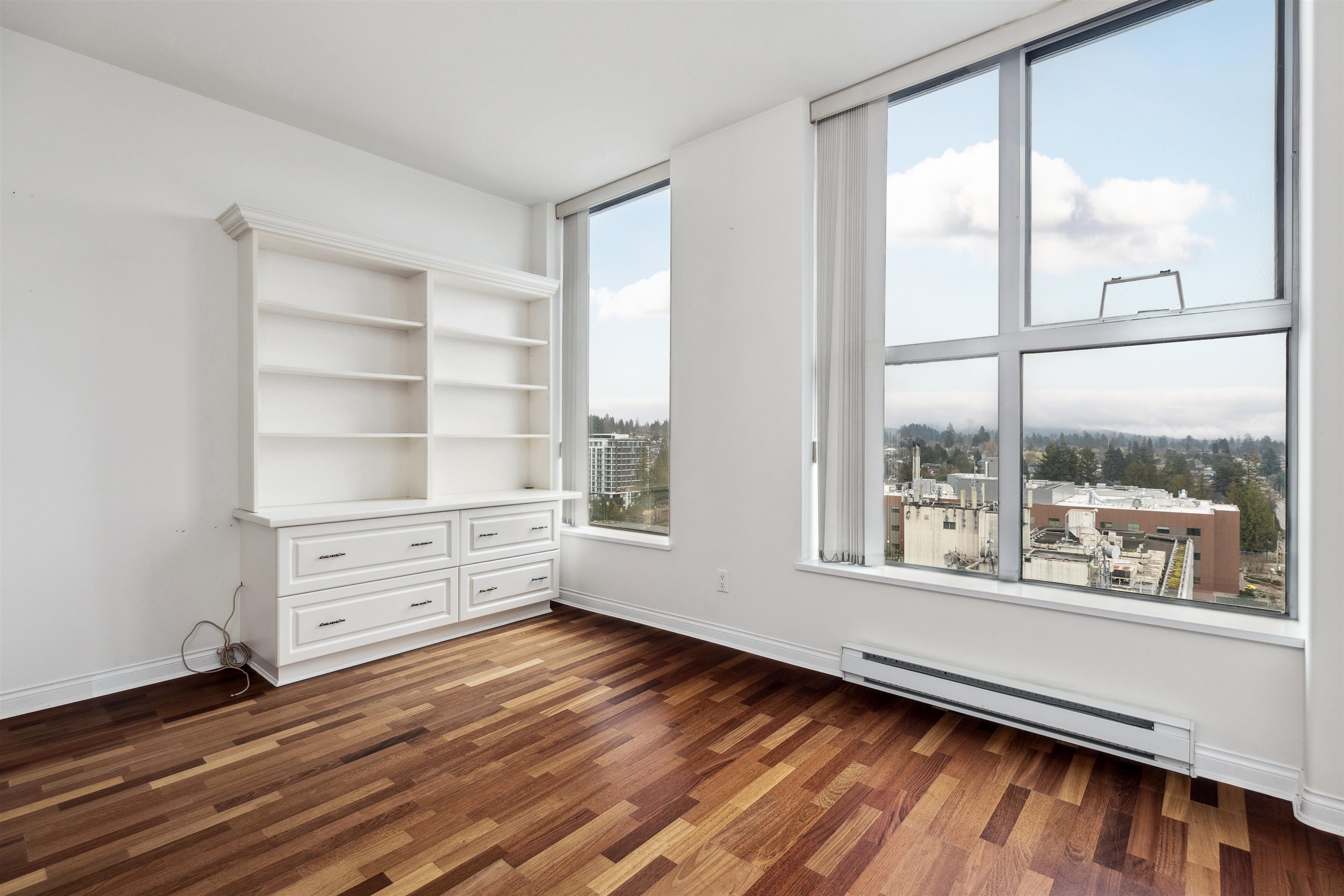 Listing image of 1603 160 E 13TH STREET