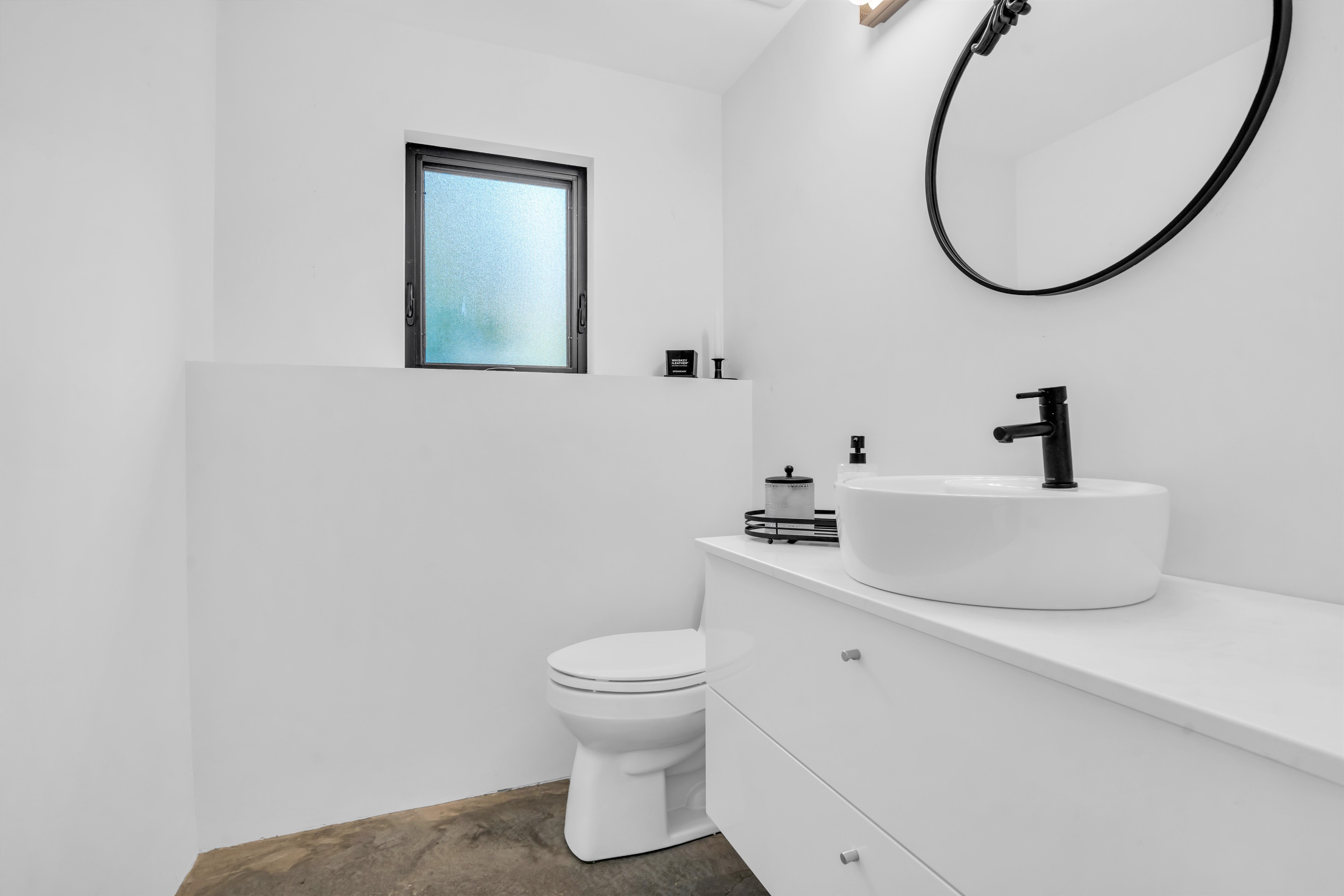 Listing image of 2234 PALMERSTON AVENUE
