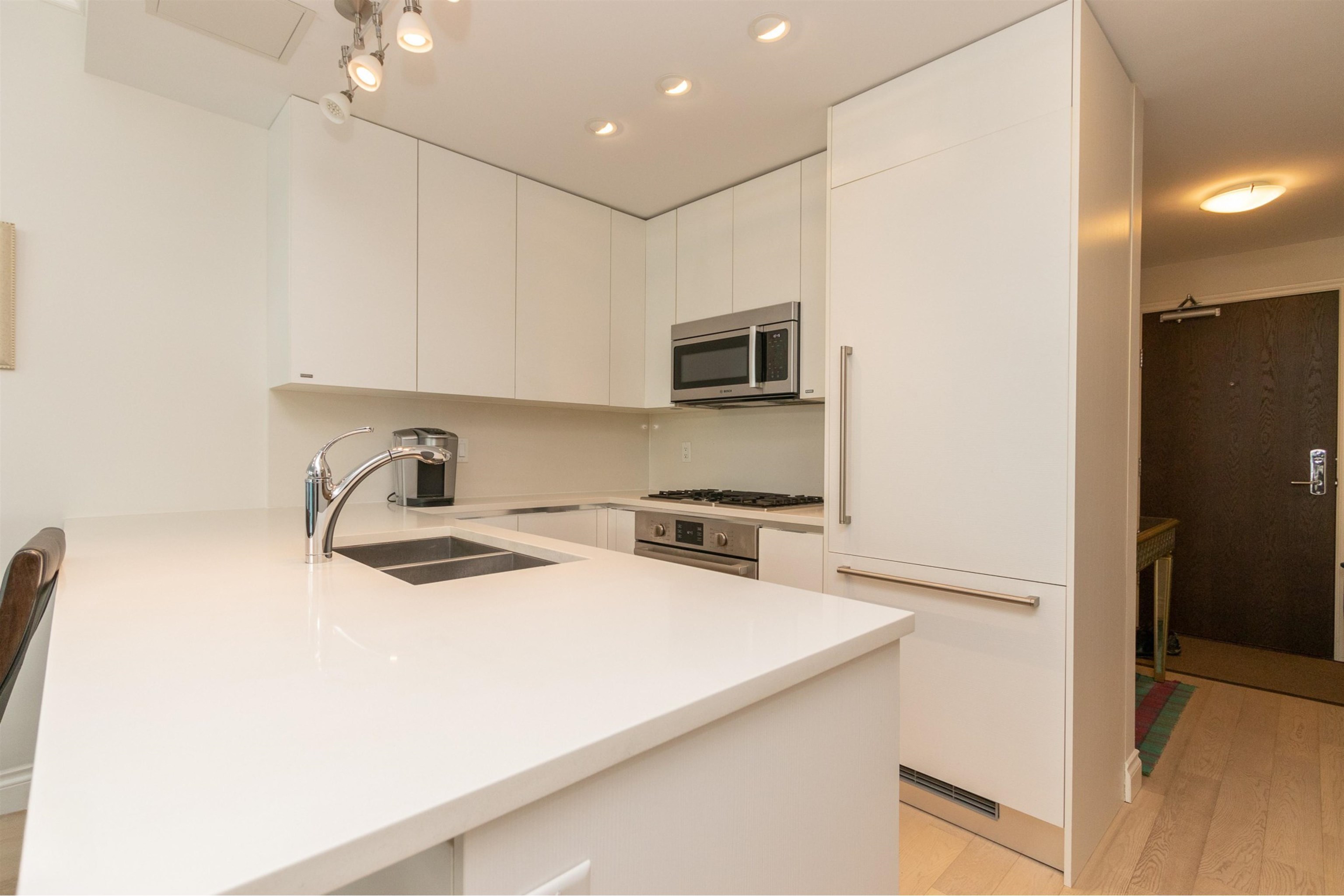 Listing image of 705 199 VICTORY SHIP WAY