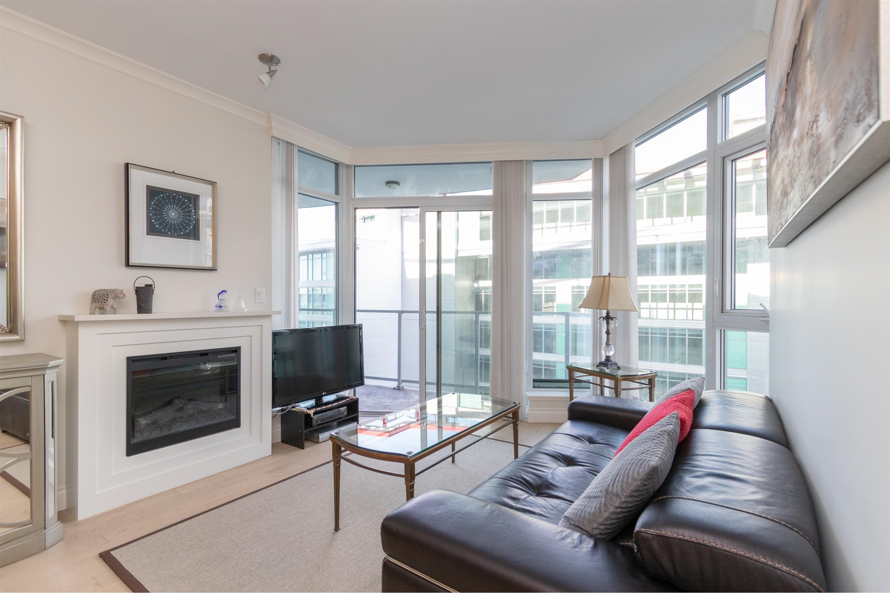 Listing image of 705 199 VICTORY SHIP WAY