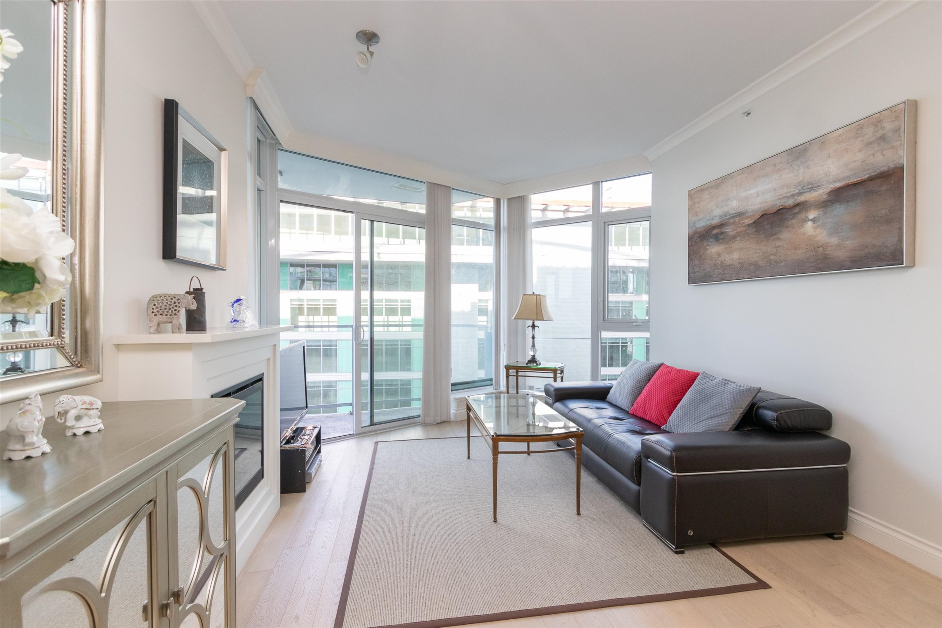Listing image of 705 199 VICTORY SHIP WAY