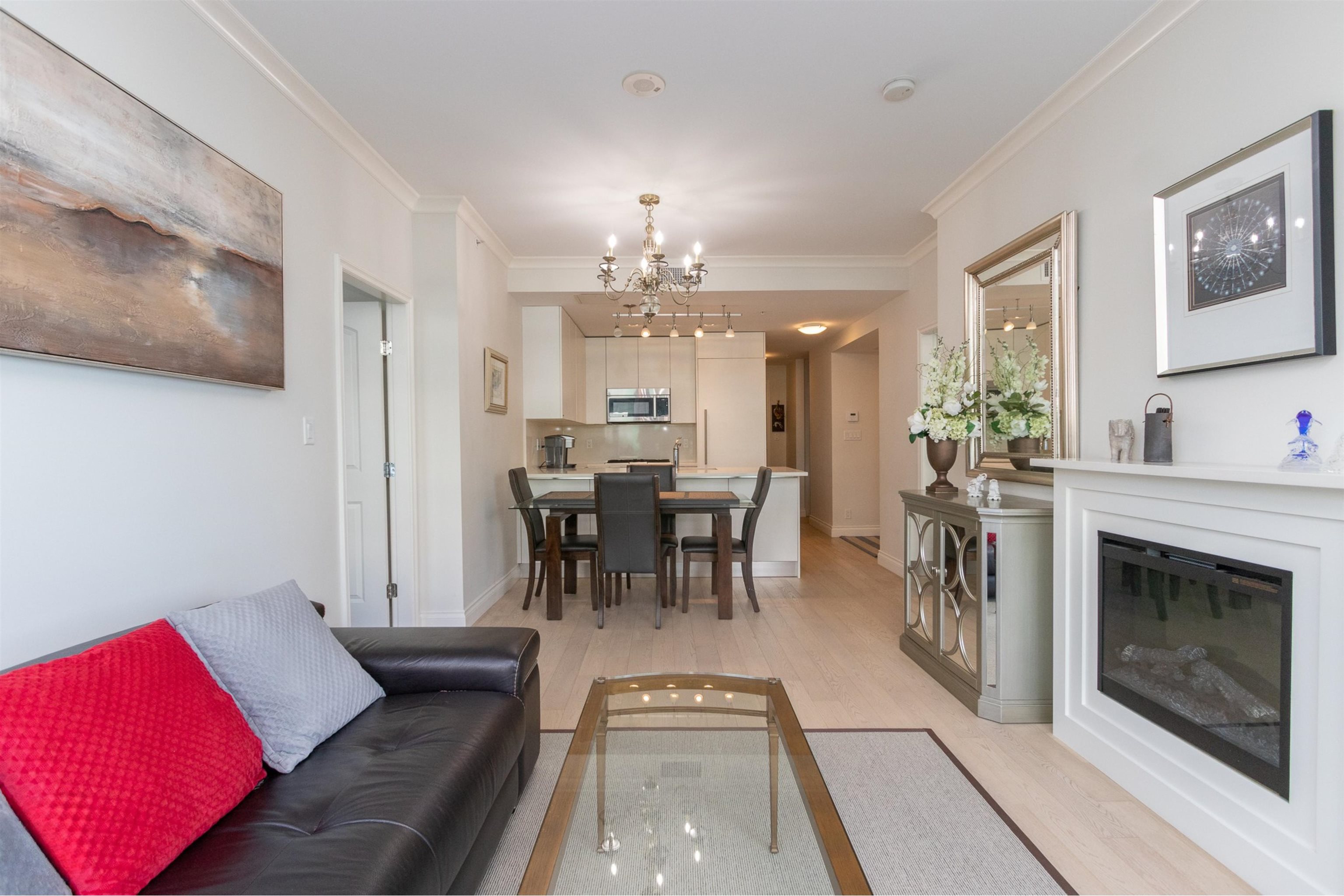 Listing image of 705 199 VICTORY SHIP WAY