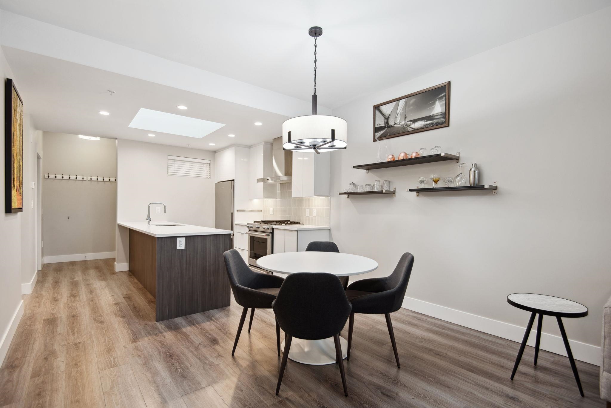 Listing image of 603 1496 CHARLOTTE ROAD