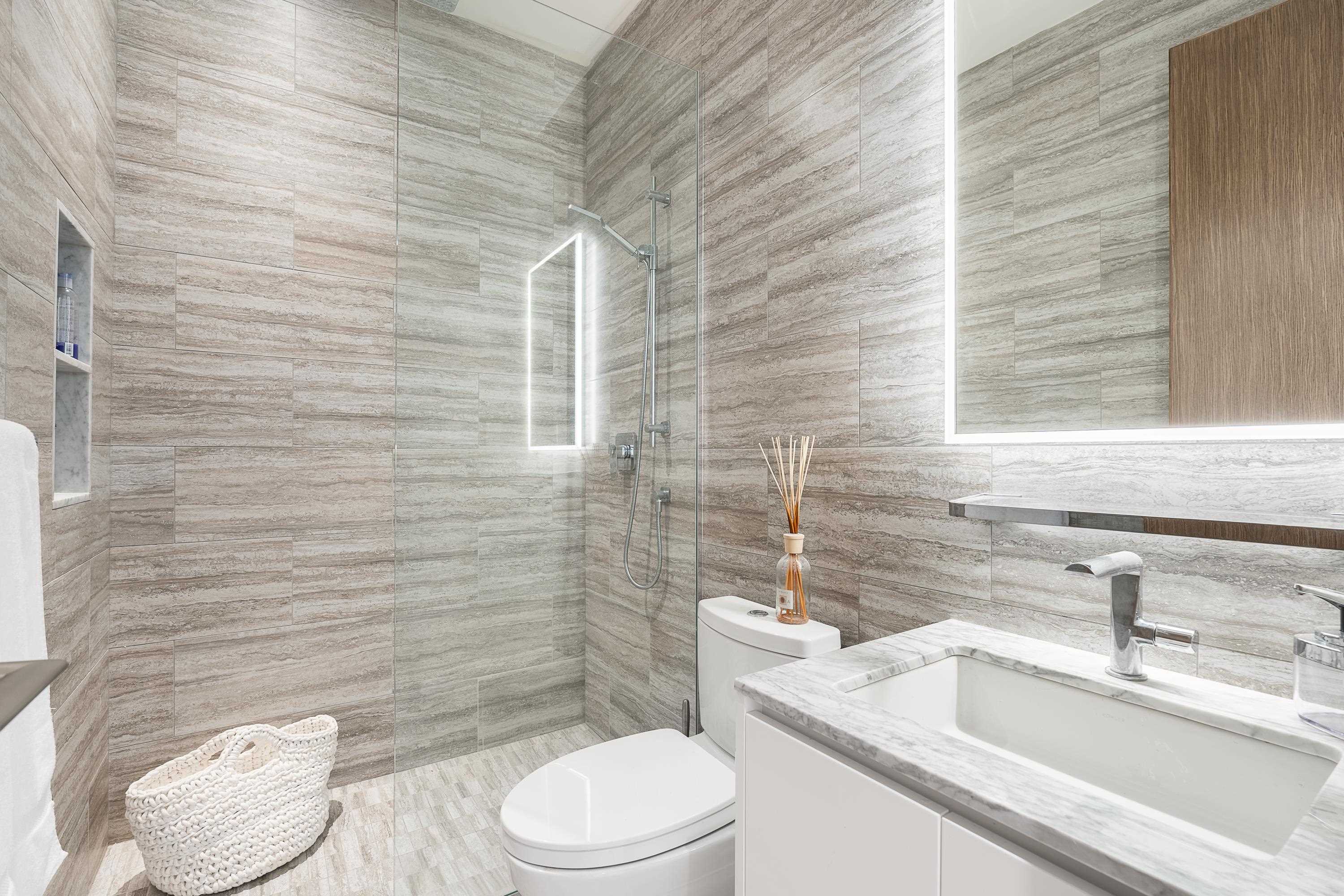 Listing image of 535 CRAIGMOHR DRIVE
