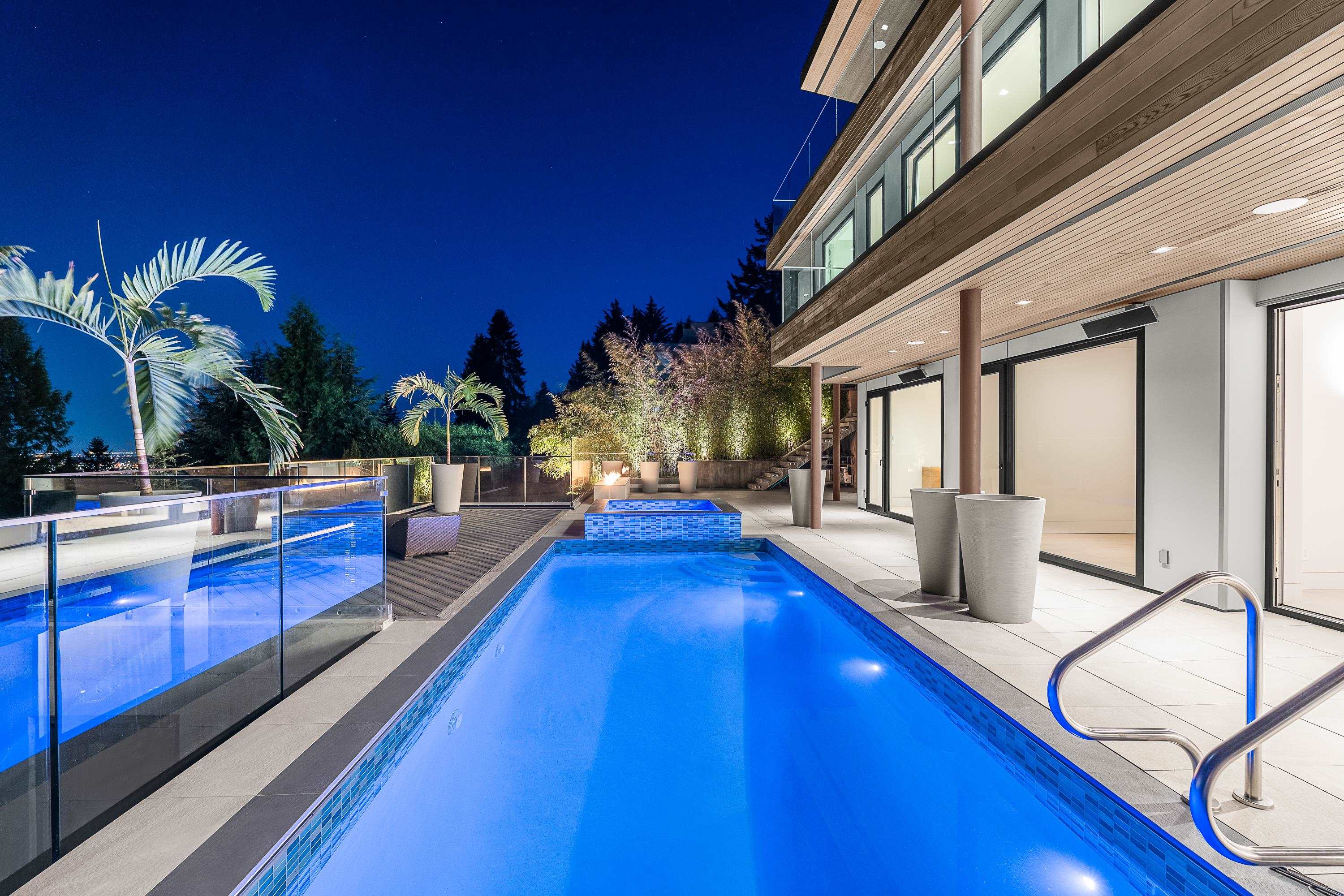 Listing image of 535 CRAIGMOHR DRIVE