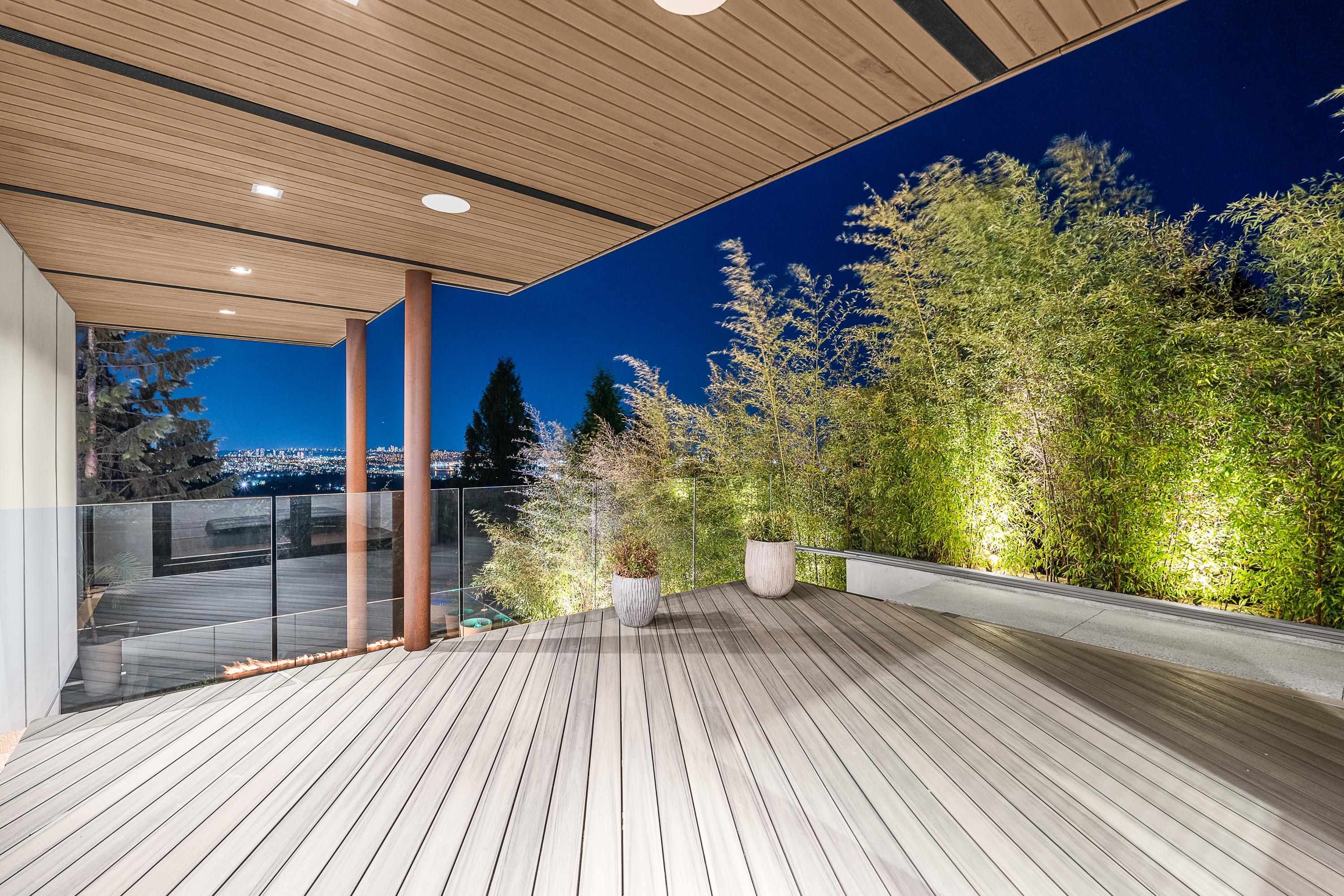 Listing image of 535 CRAIGMOHR DRIVE