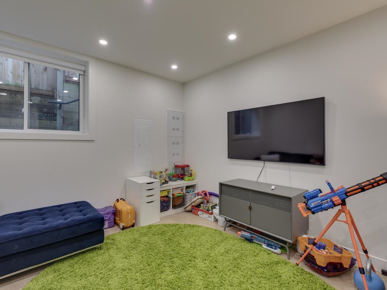 Listing image of 336 E 5TH STREET