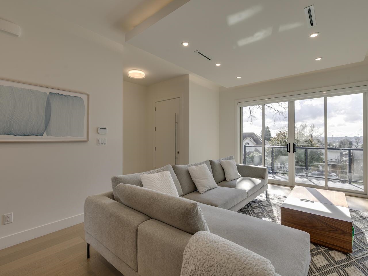 Listing image of 336 E 5TH STREET