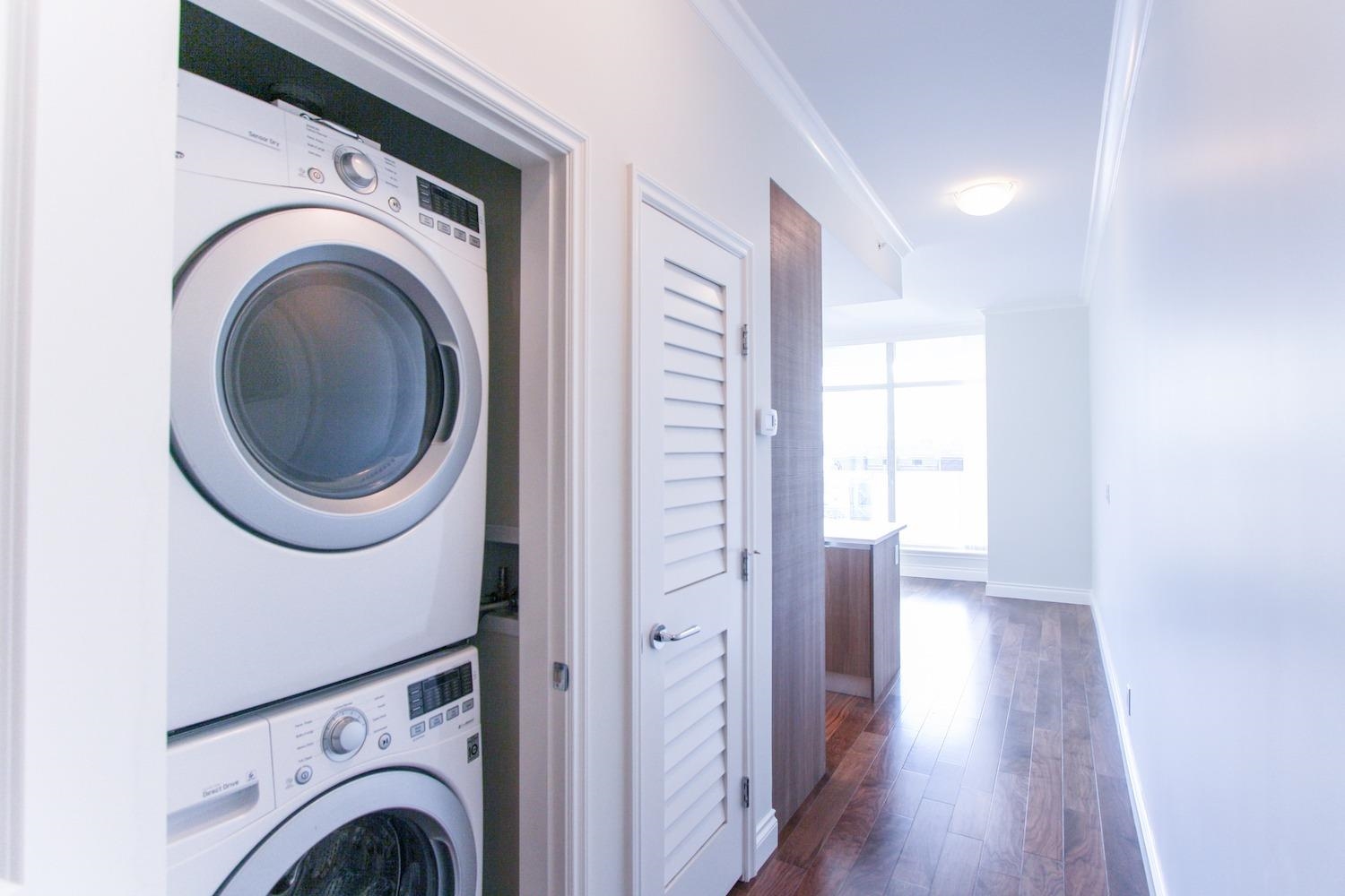 Listing image of 701 185 VICTORY SHIP WAY