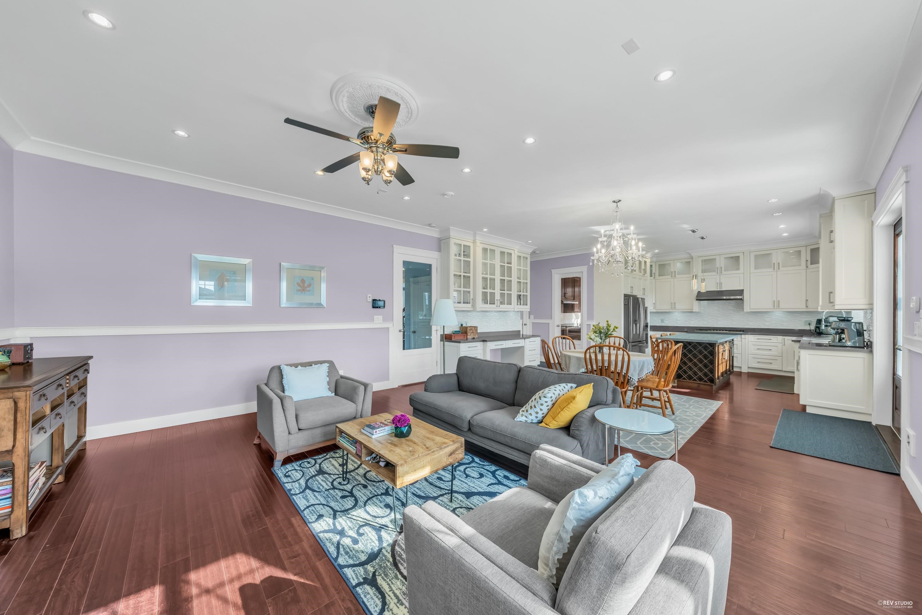 Listing image of 337 E 17TH STREET