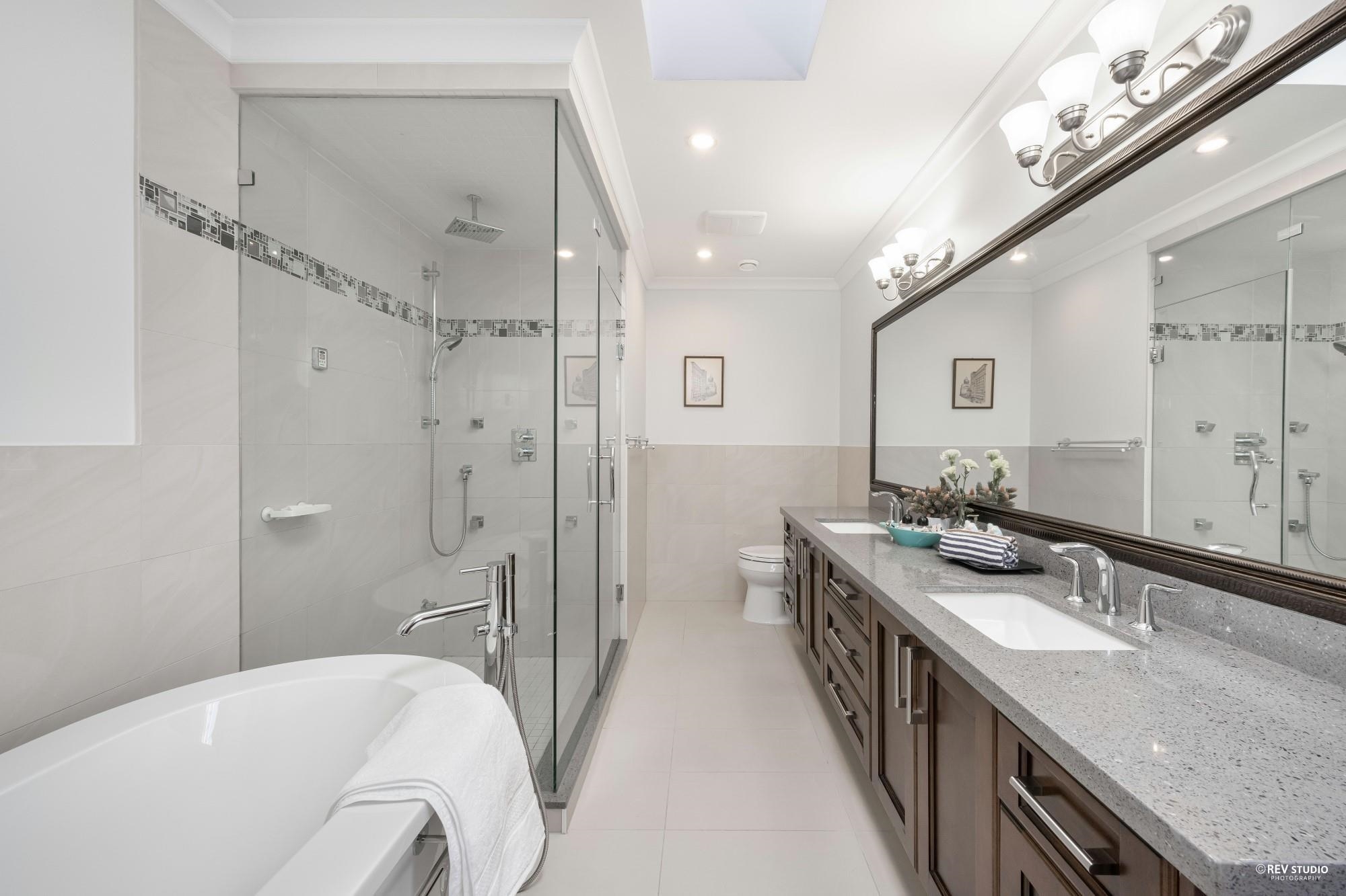 Listing image of 337 E 17TH STREET