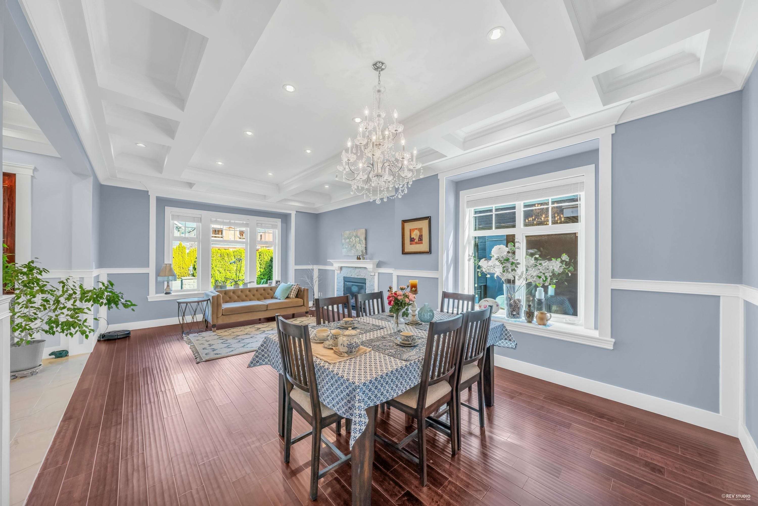 Listing image of 337 E 17TH STREET