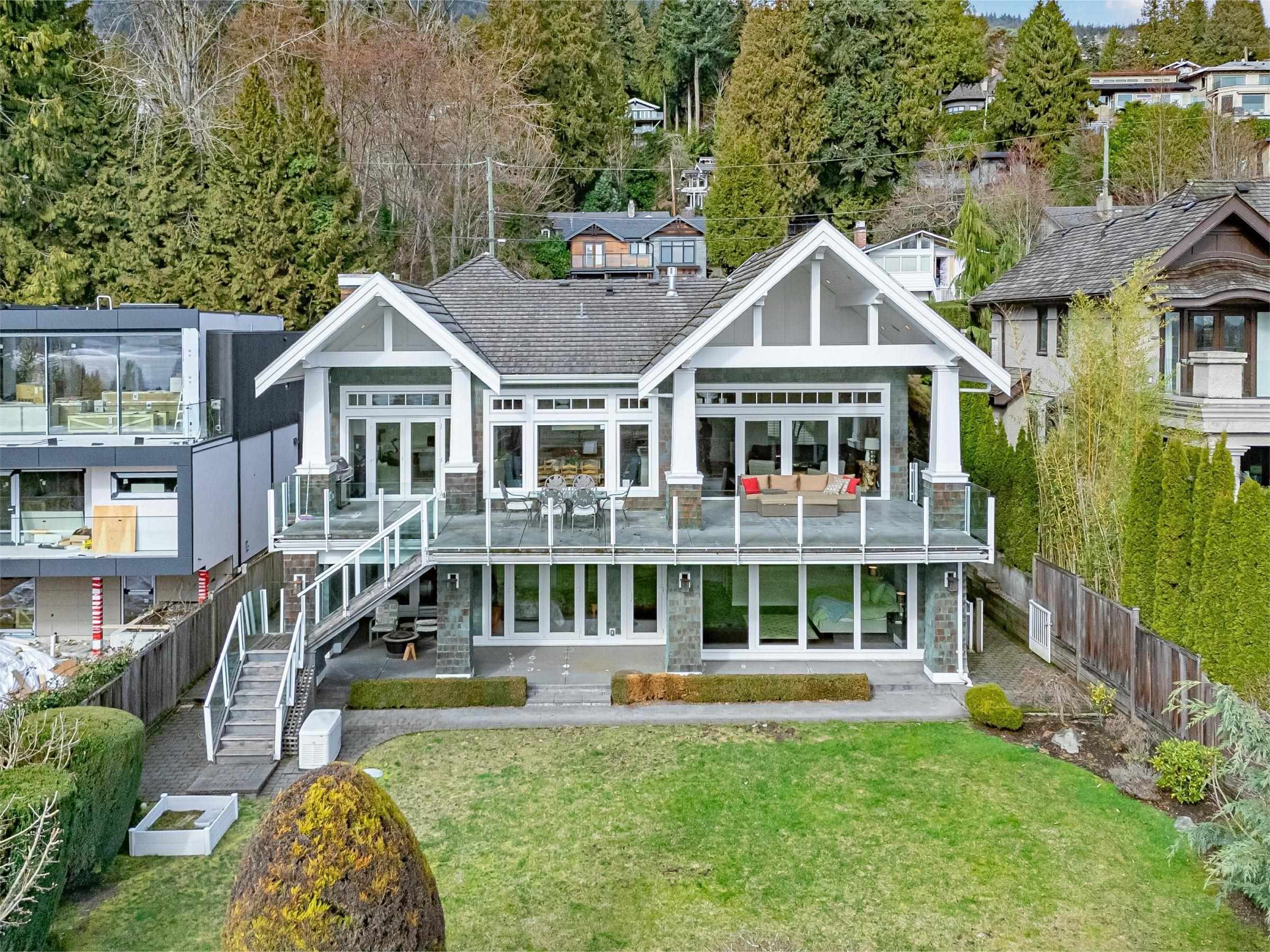 Listing image of 2478 OTTAWA AVENUE