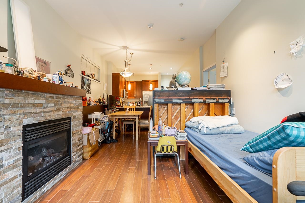 Listing image of 107 116 W 23RD STREET