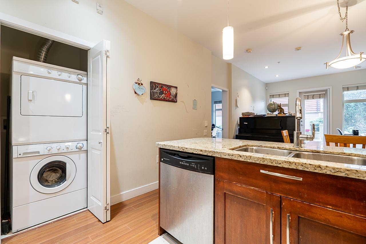 Listing image of 107 116 W 23RD STREET