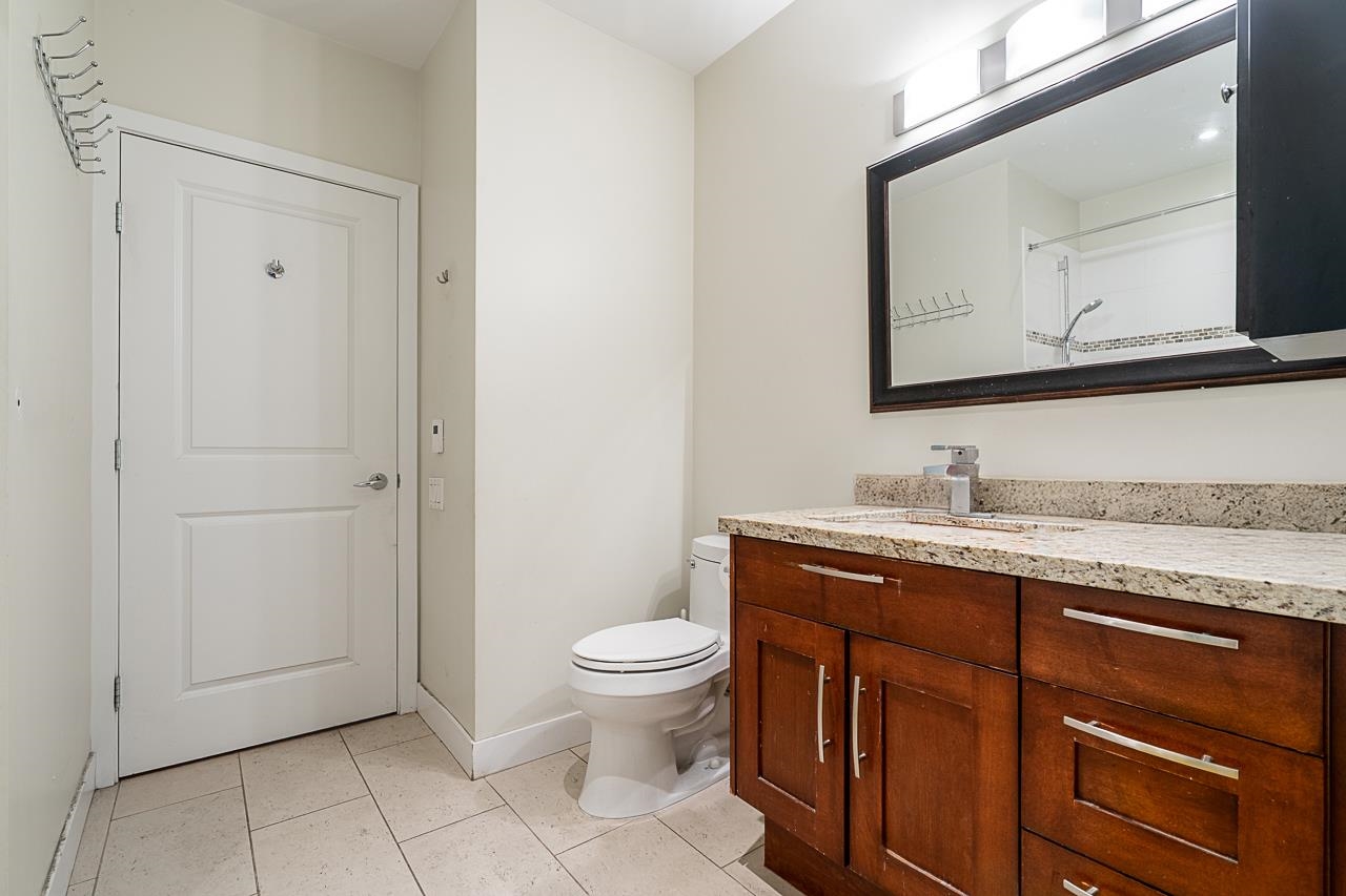 Listing image of 107 116 W 23RD STREET