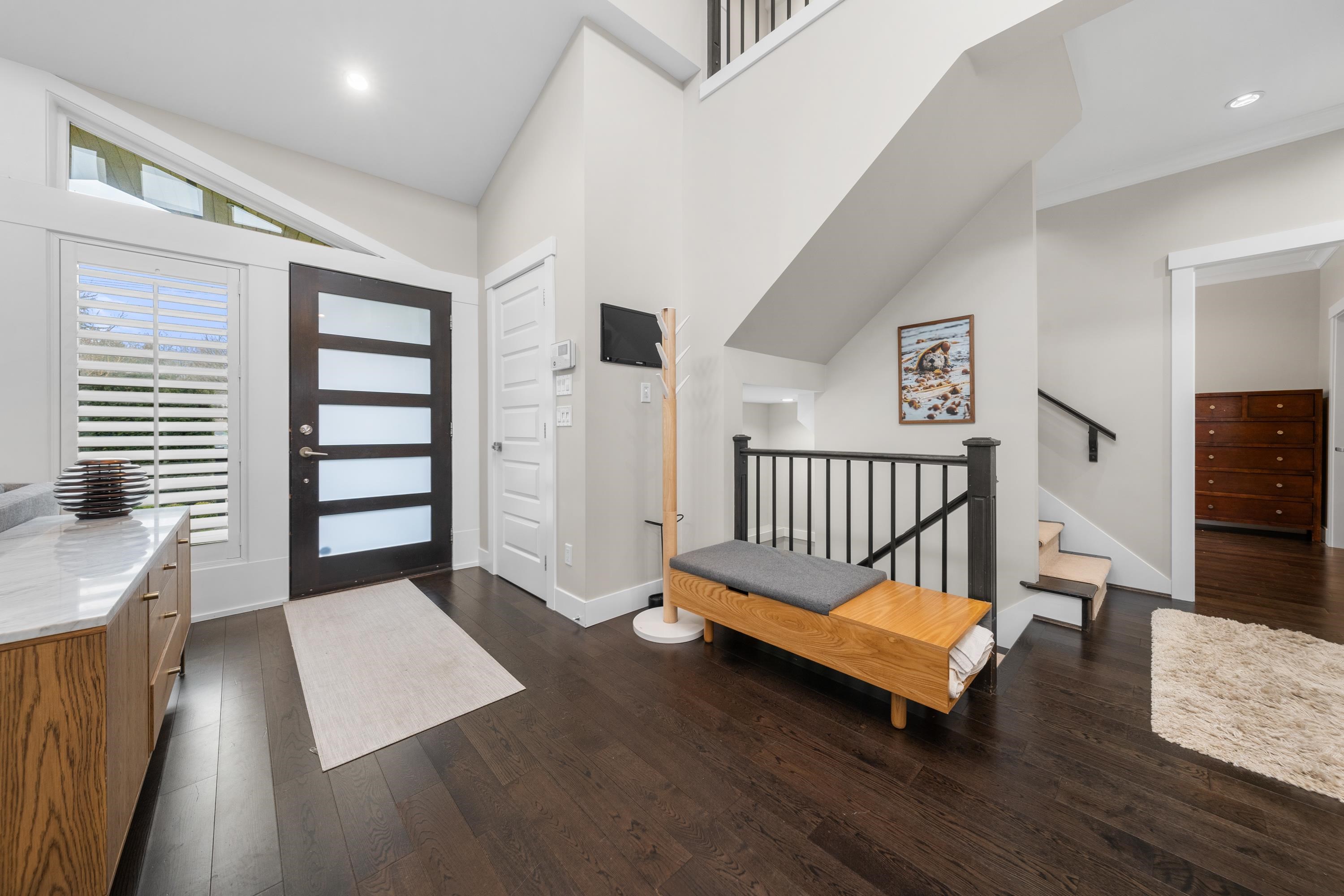 Listing image of 415 W 16TH STREET