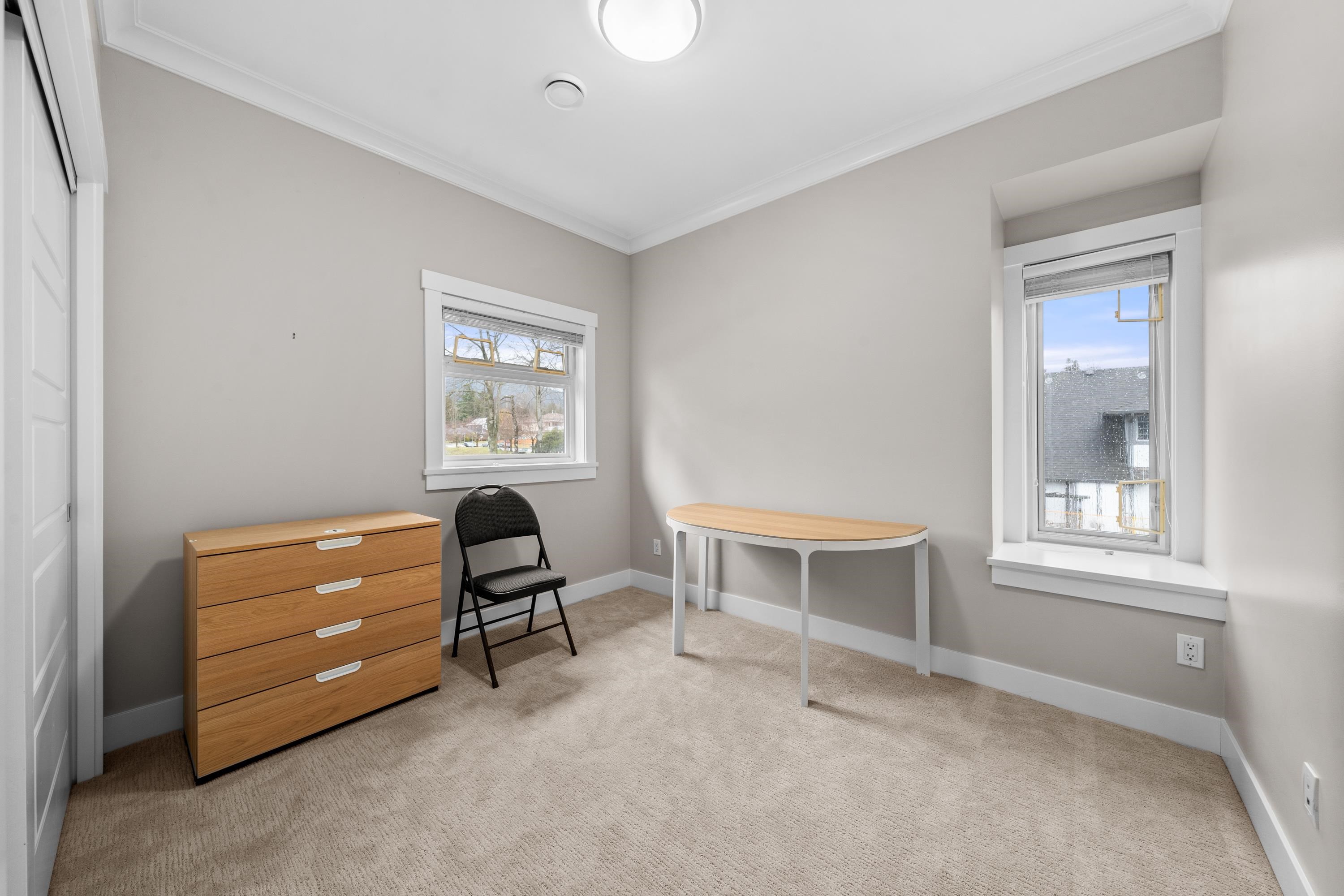 Listing image of 415 W 16TH STREET