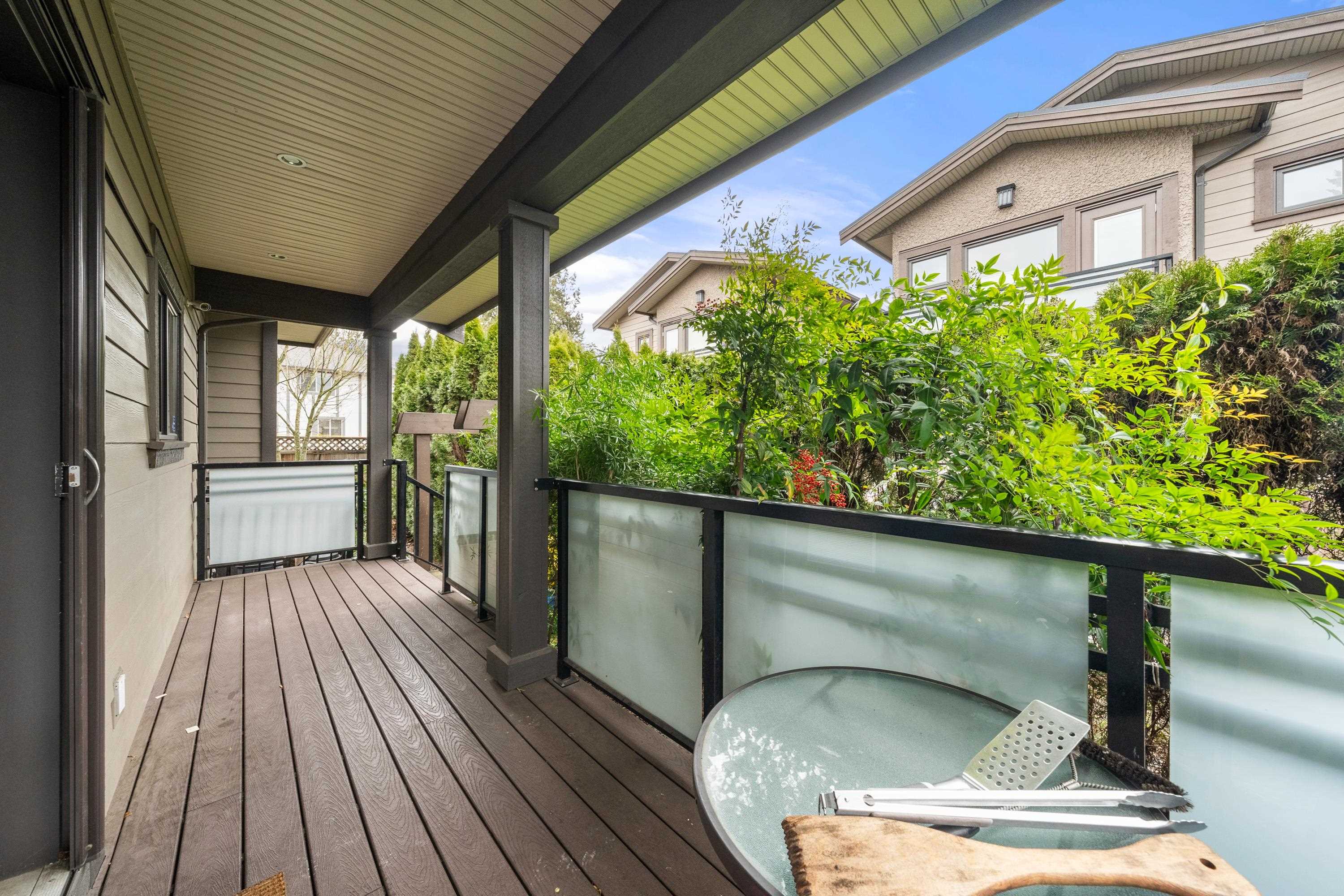 Listing image of 415 W 16TH STREET
