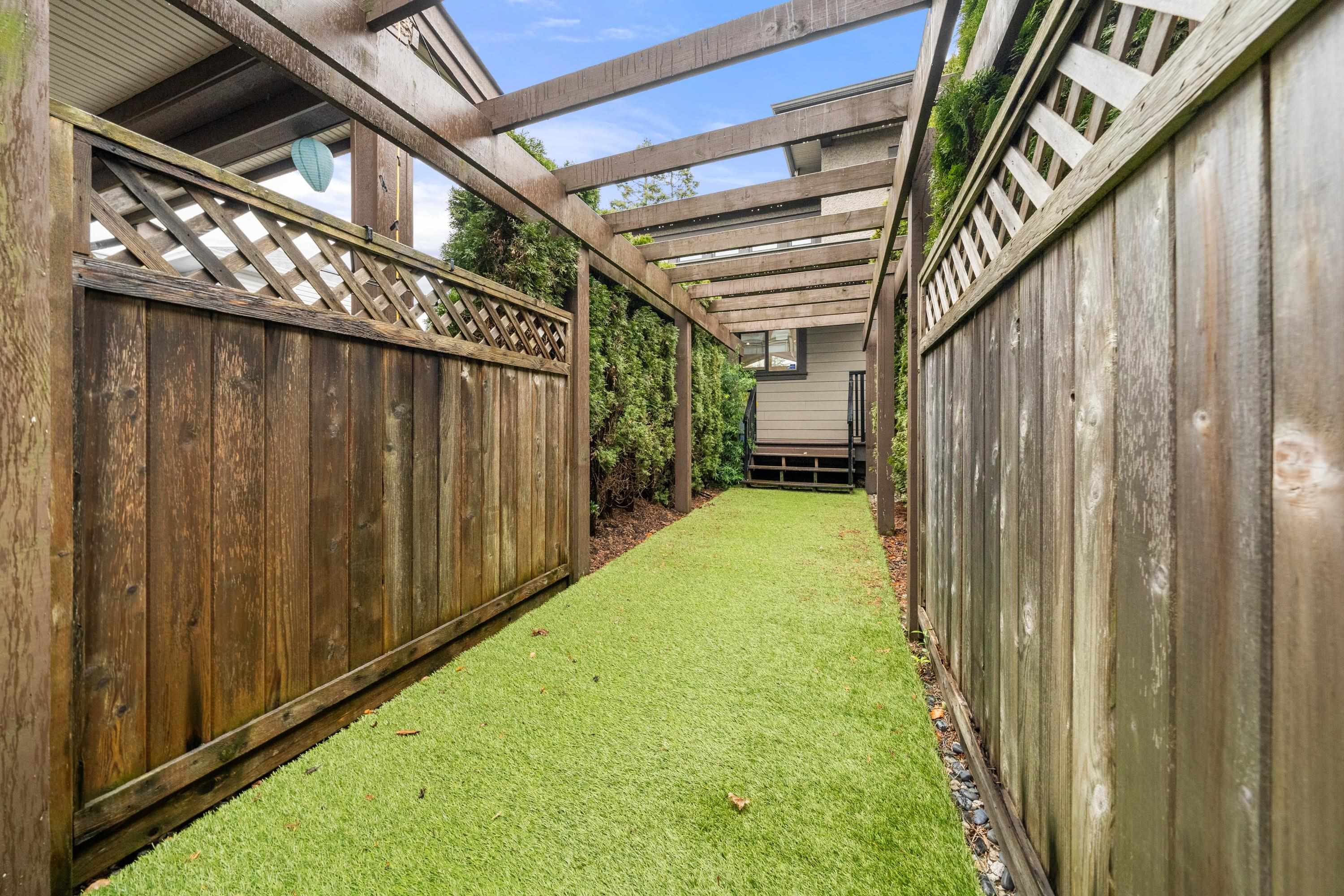 Listing image of 415 W 16TH STREET