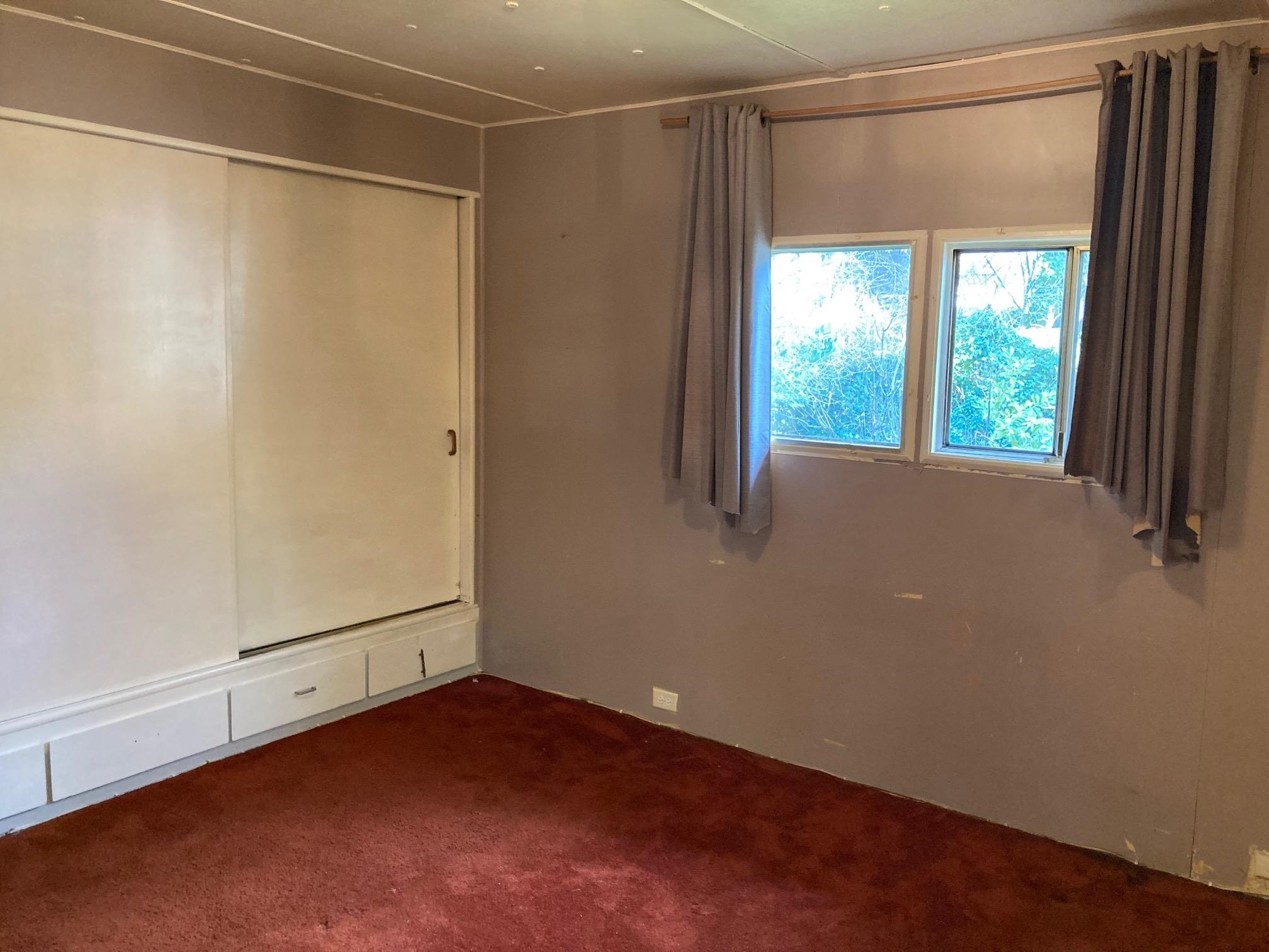 Listing image of 227 TOMAHAWK AVENUE